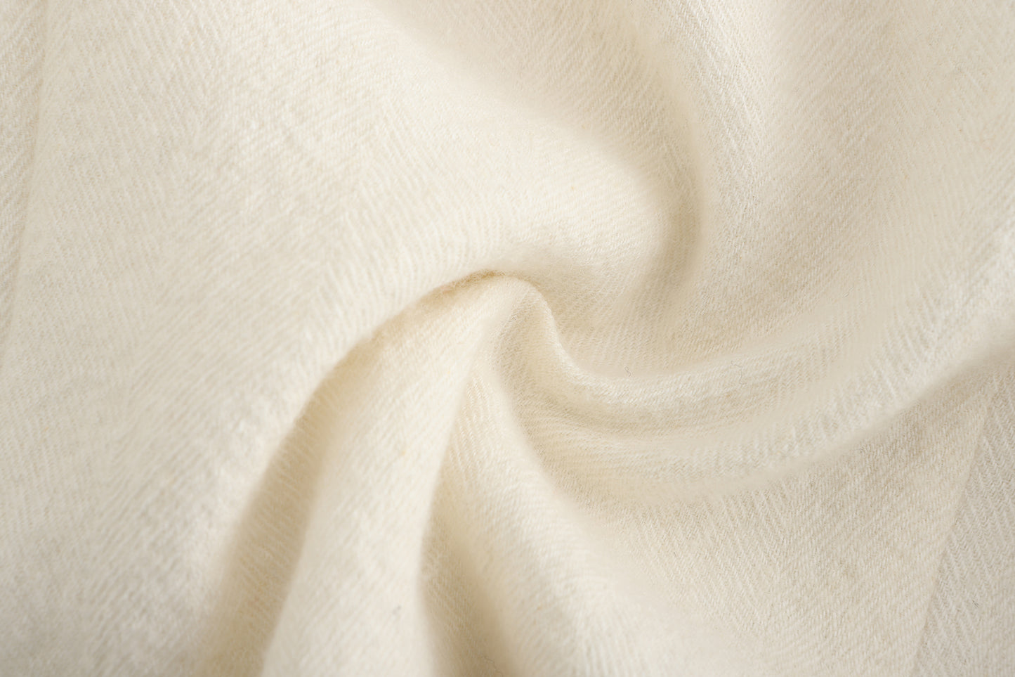 "RUOHAN" White Avonia Vest