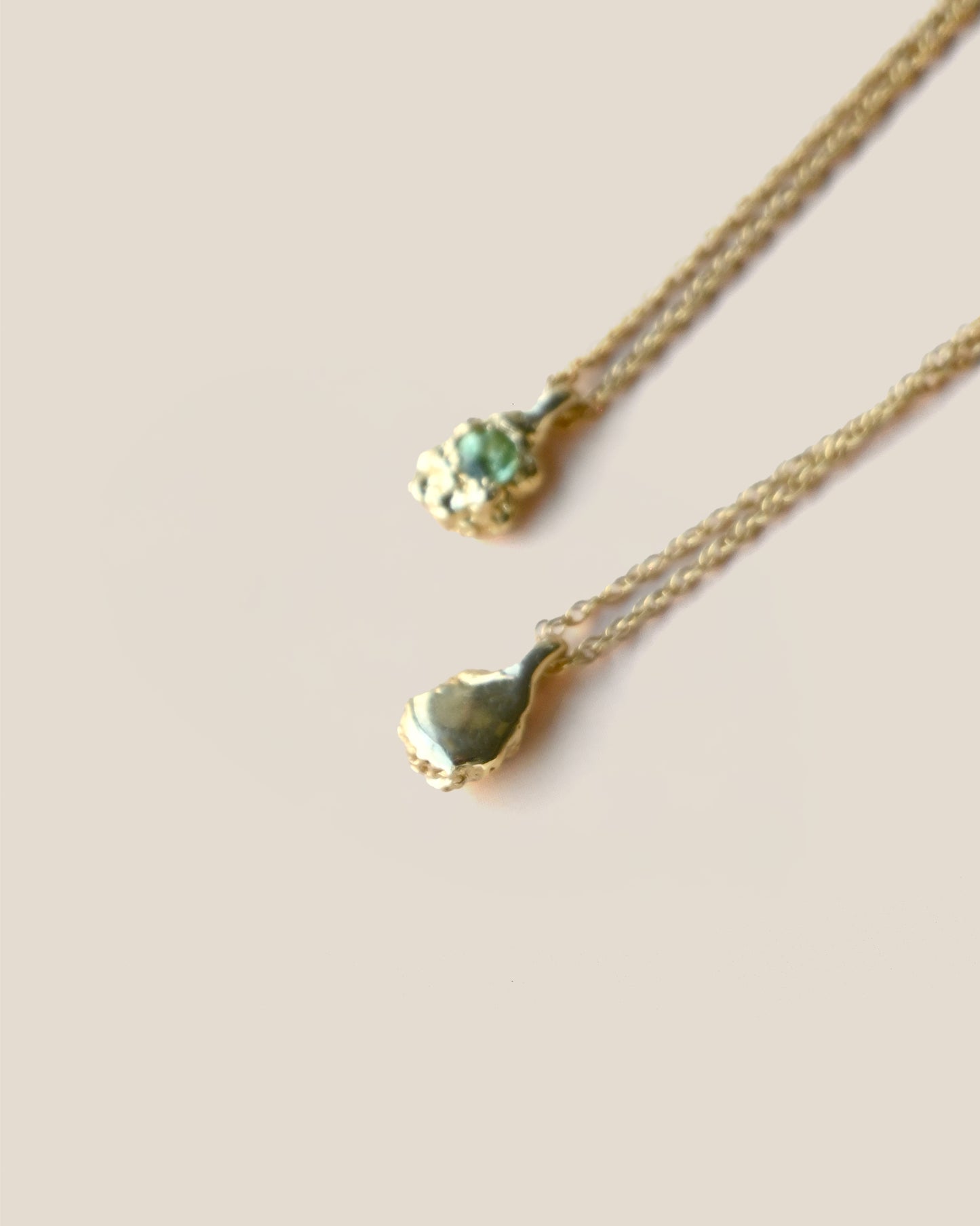 "Isabella Etou" Peridot Tiny Mineral Necklace