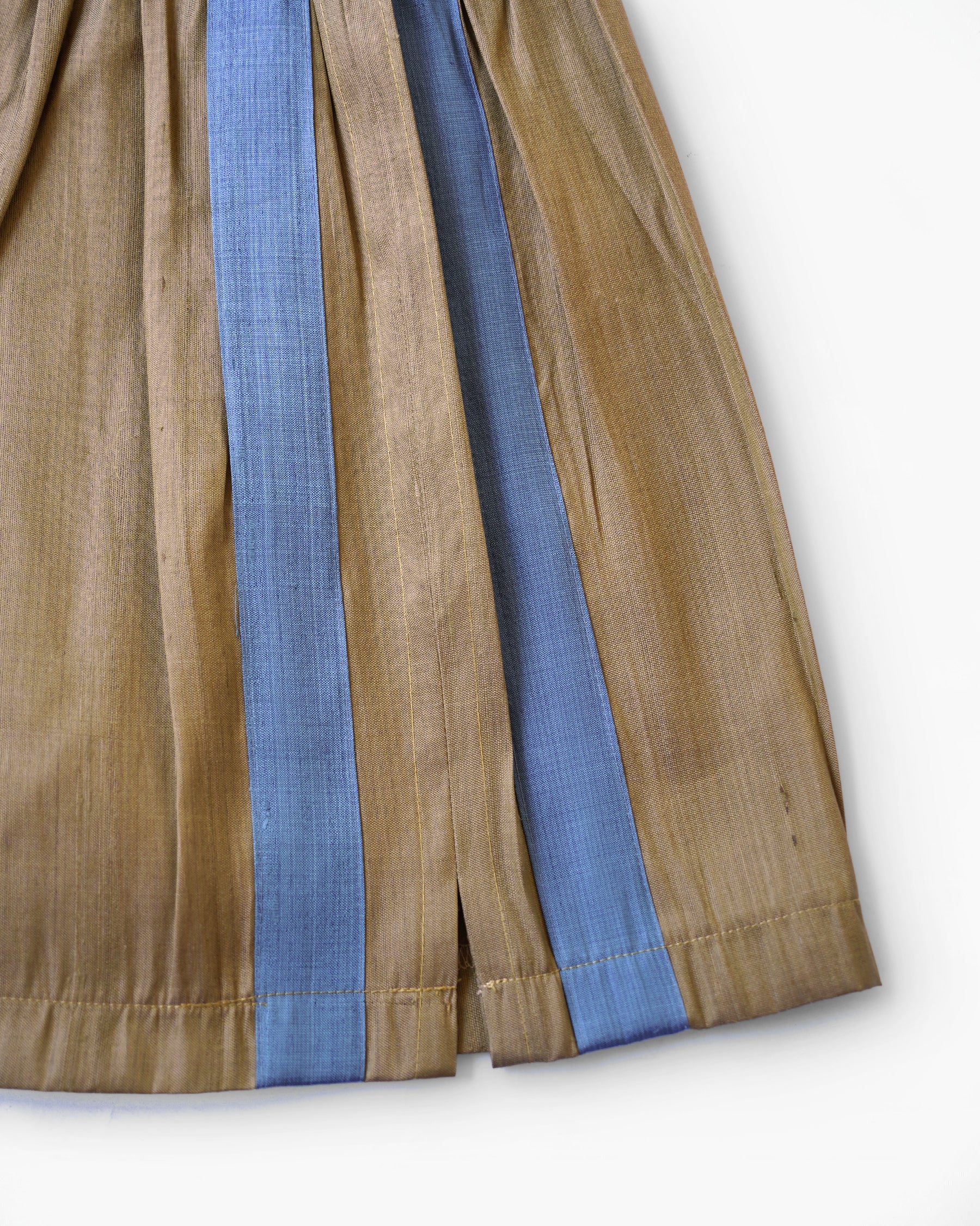 Handwoven Raw Thai Silk Unisex Contrast Shorts