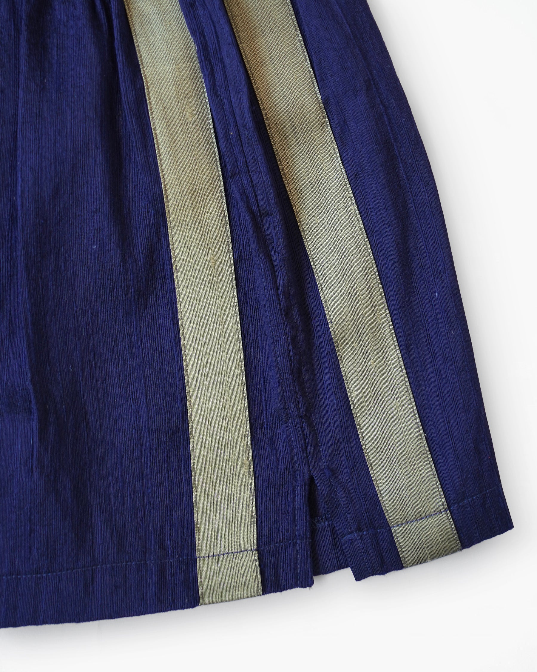 Handwoven Raw Thai Silk Unisex Contrast Shorts