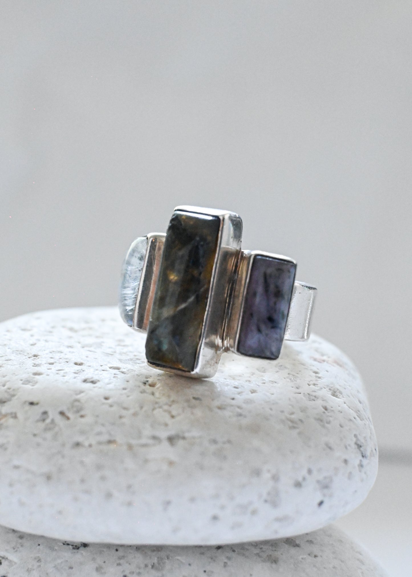 Labradorite Moonstone & Quartz Ring - 15号