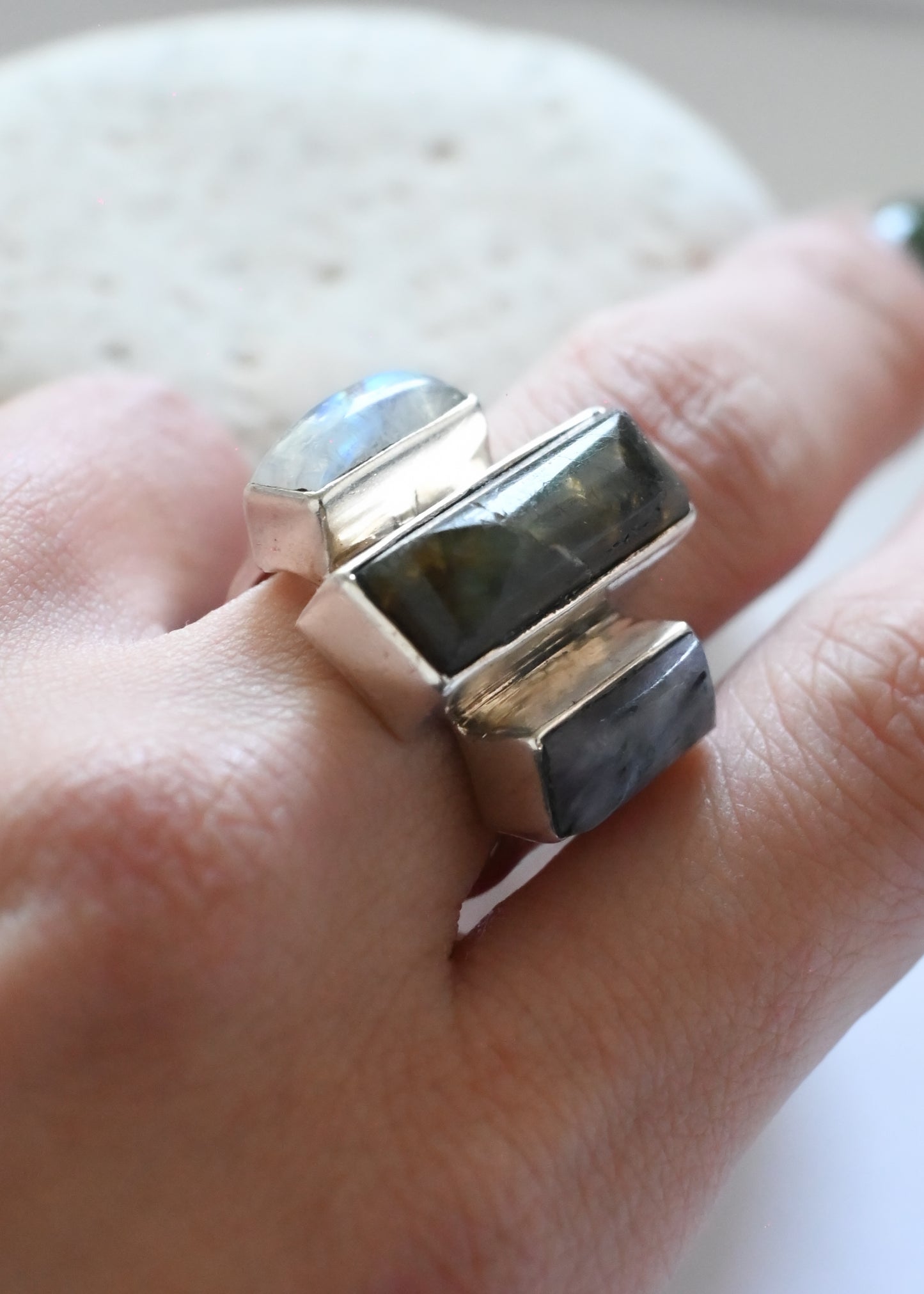 Labradorite Moonstone & Quartz Ring - 15号