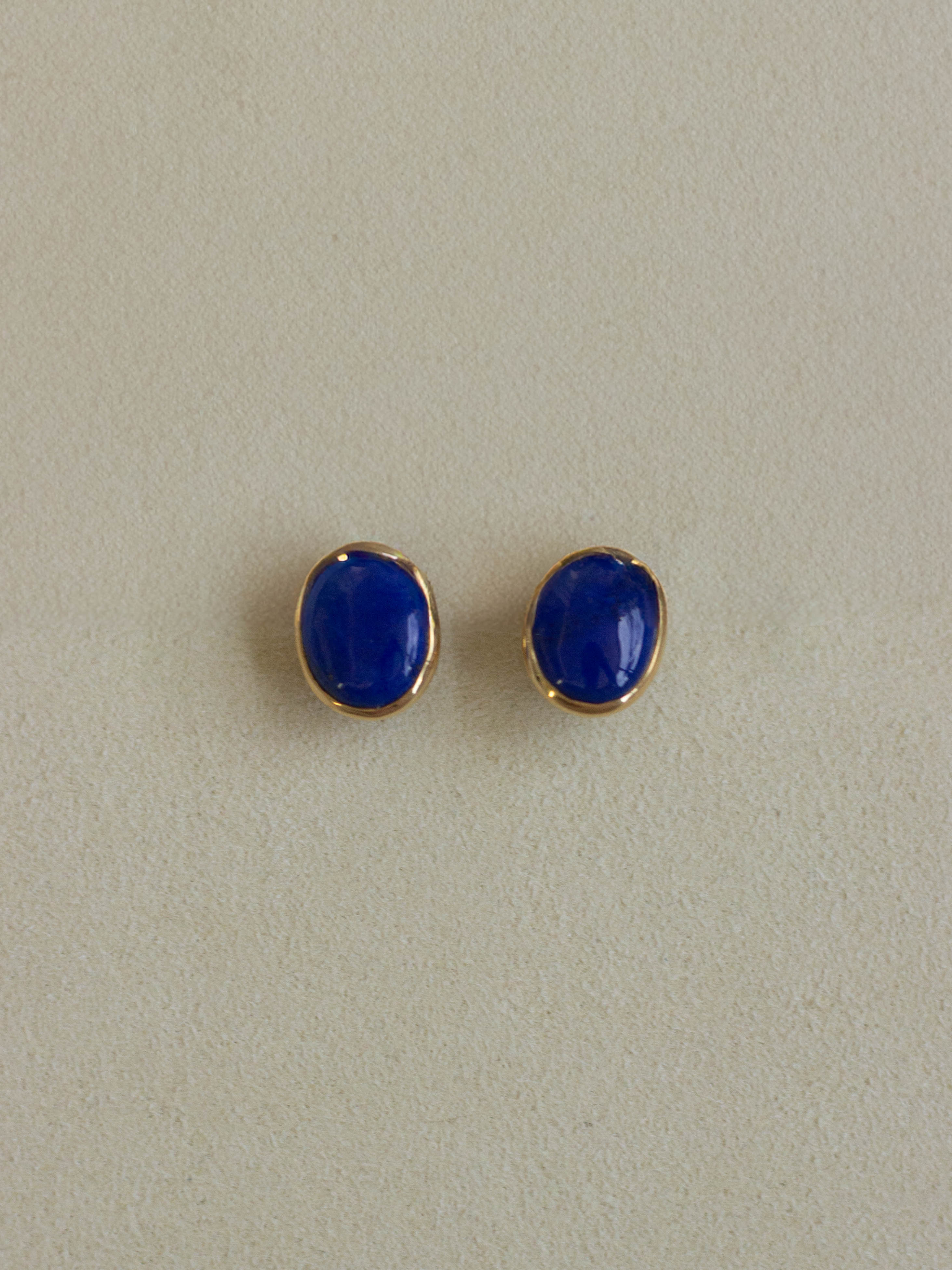 18K Gold Stud Earrings with Lapis Lazuli (GDE05)