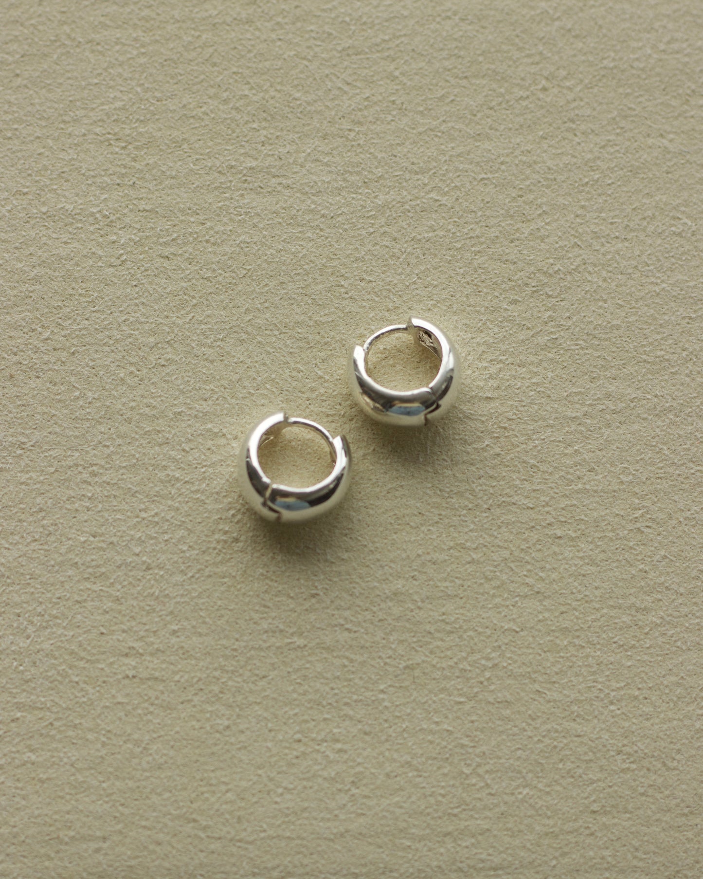 Silver Mini Hoops (E025014)