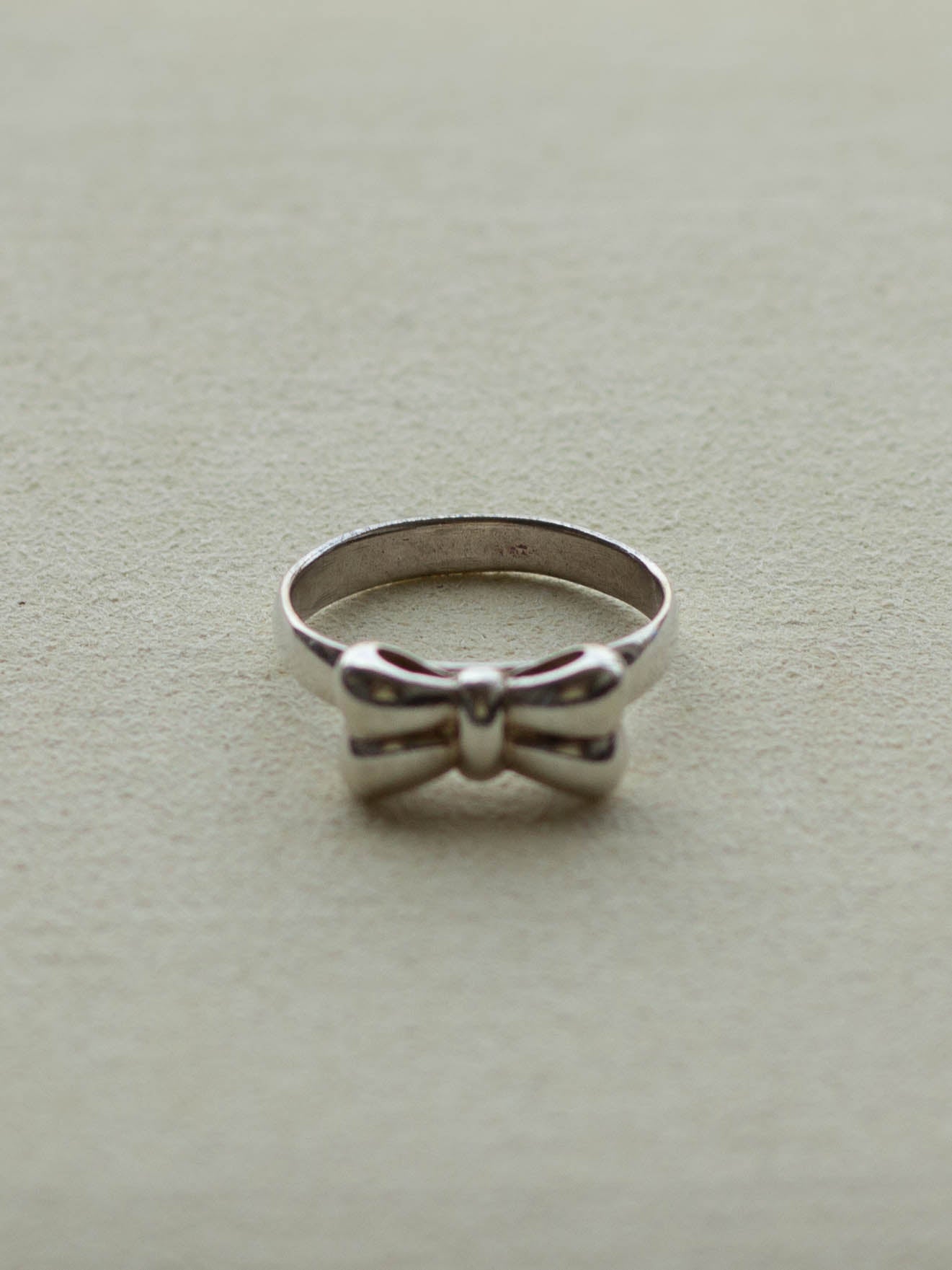 Silver Bow Band Ring (SVR-25SS017)