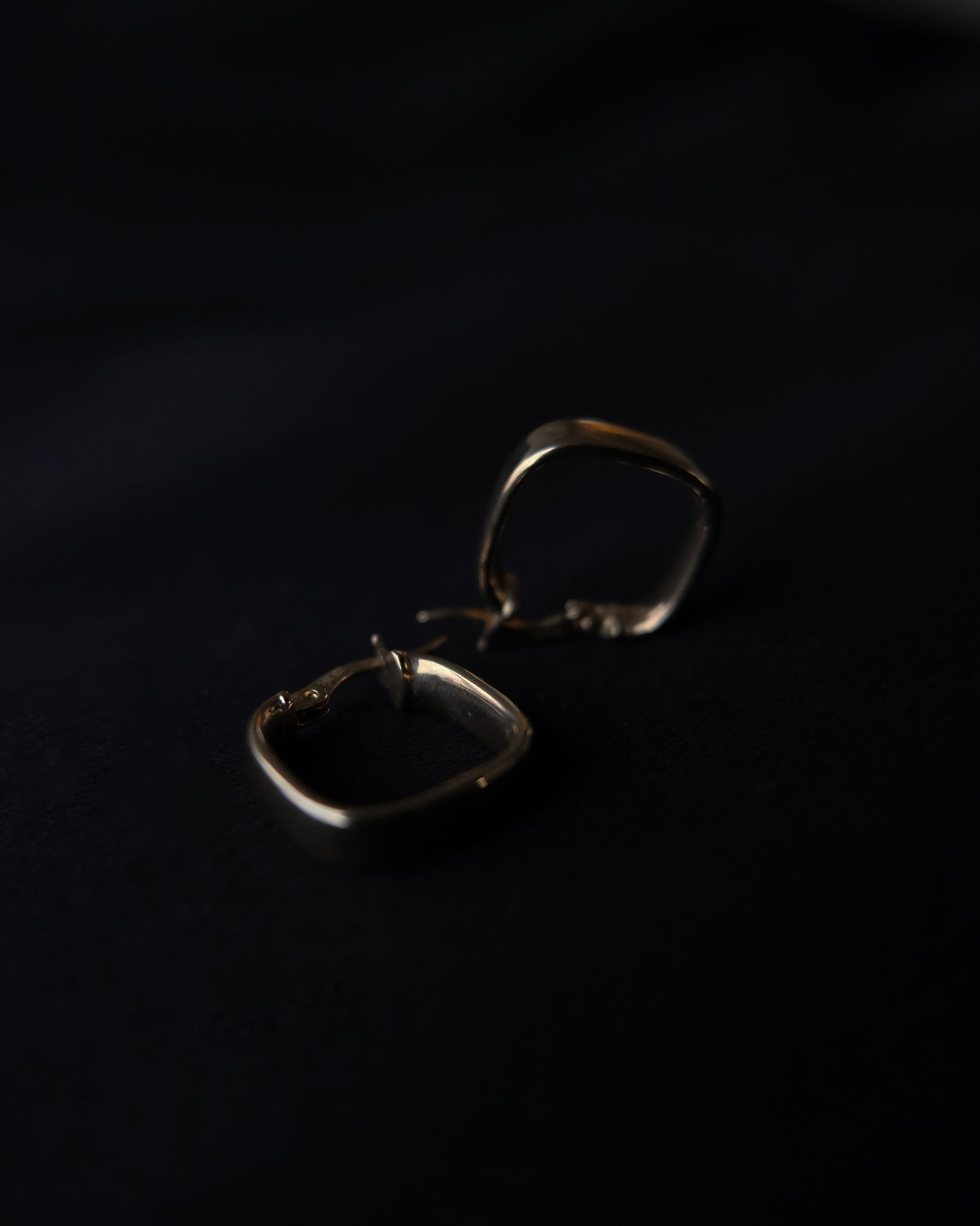 14K Square Hoops - Round Edged