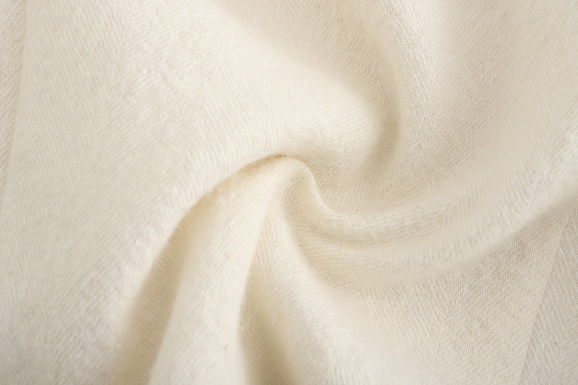 "RUOHAN" White Avonia Vest