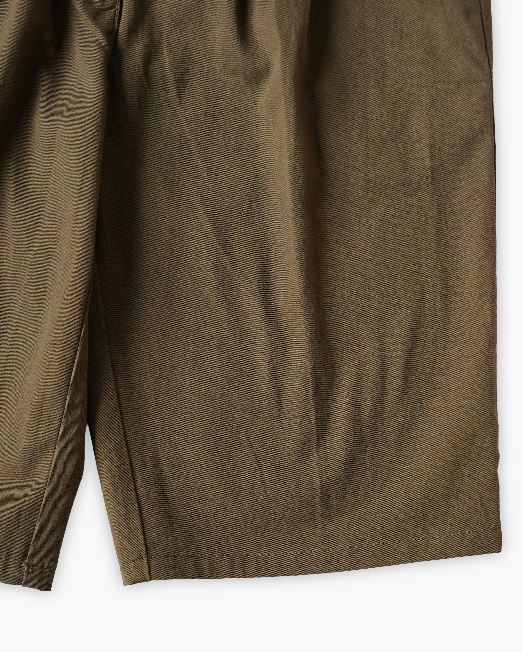 "Woolrich" Cotton Tuck Short Trousers - Brown