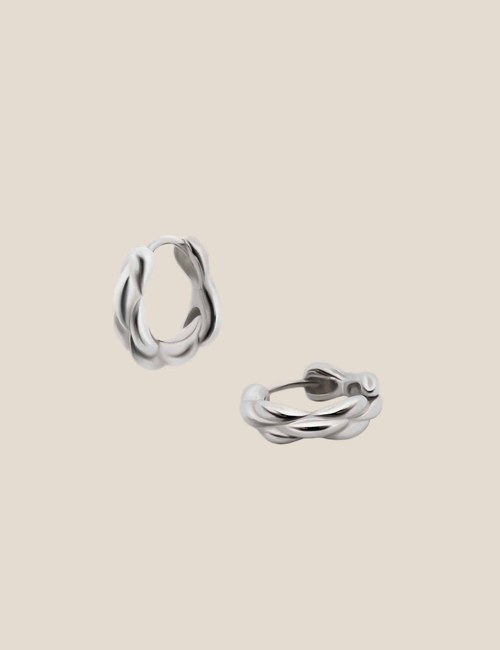 "Isabella Etou" Modern Wave Everyday Earrings