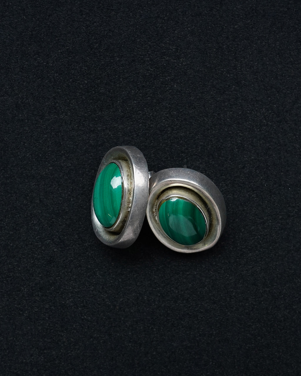 Silver Malachite Oval Earrings (SVE-26018)