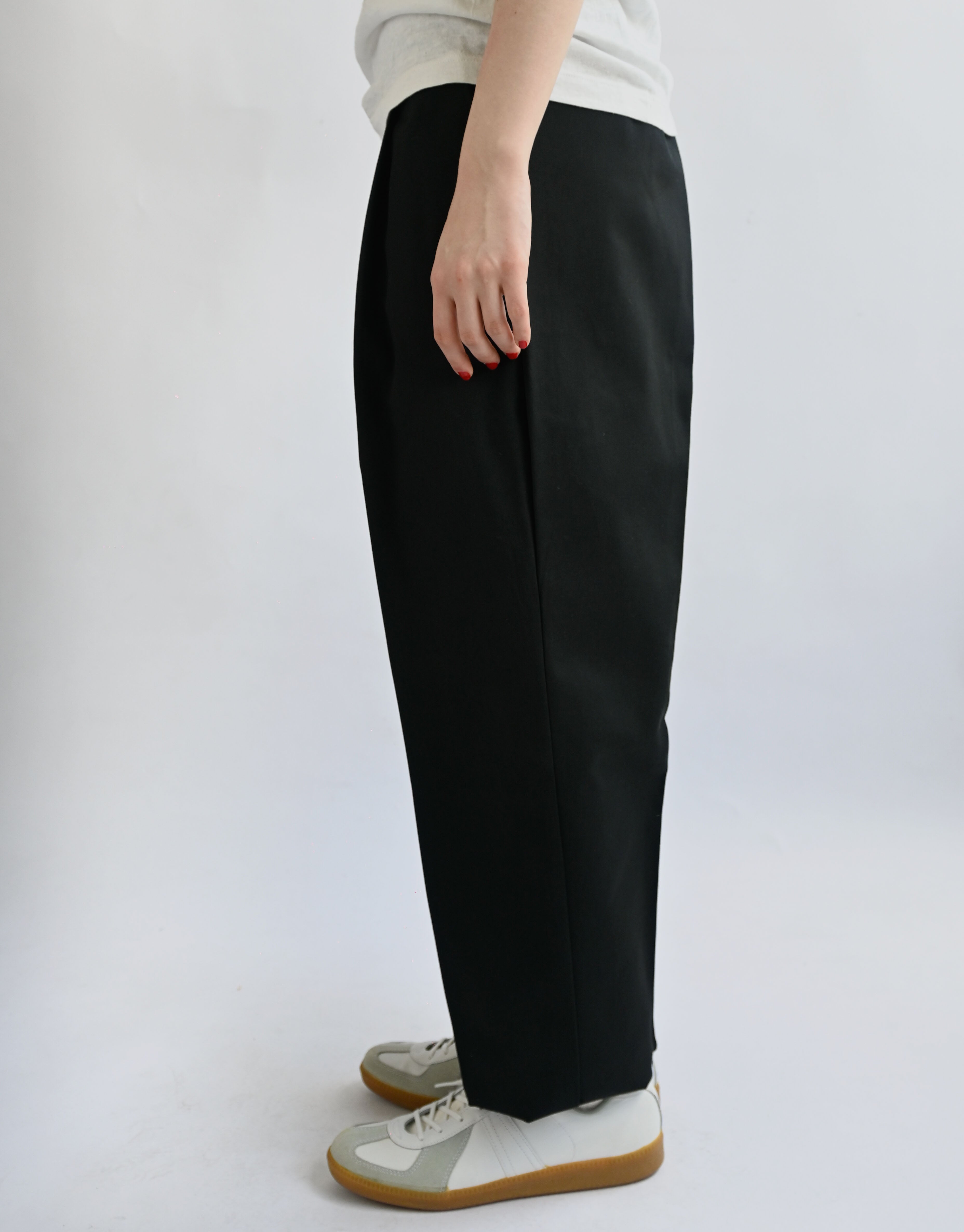 UNIVERSAL Front Tucked Trousers