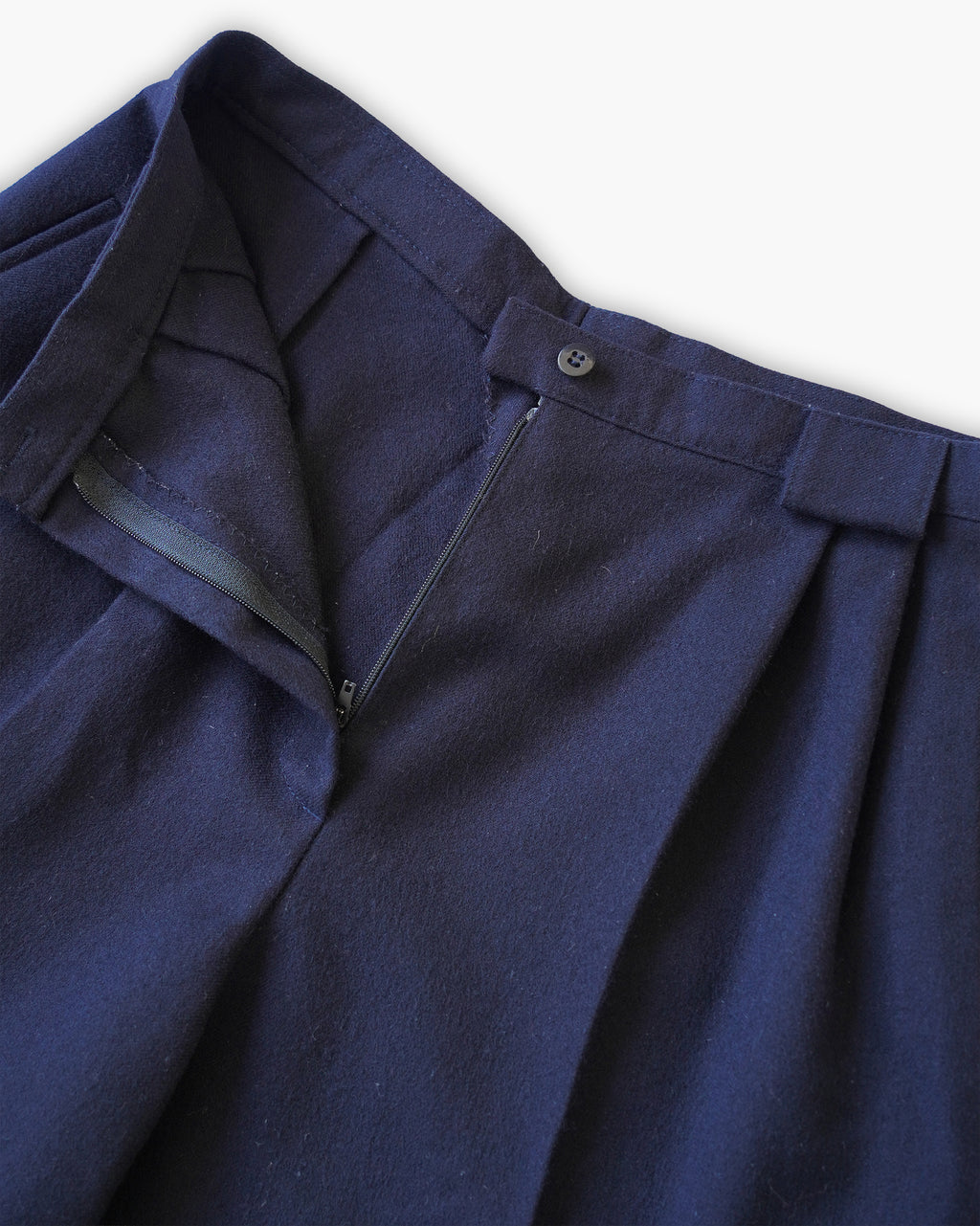 Wide Wool Shorts - Navy