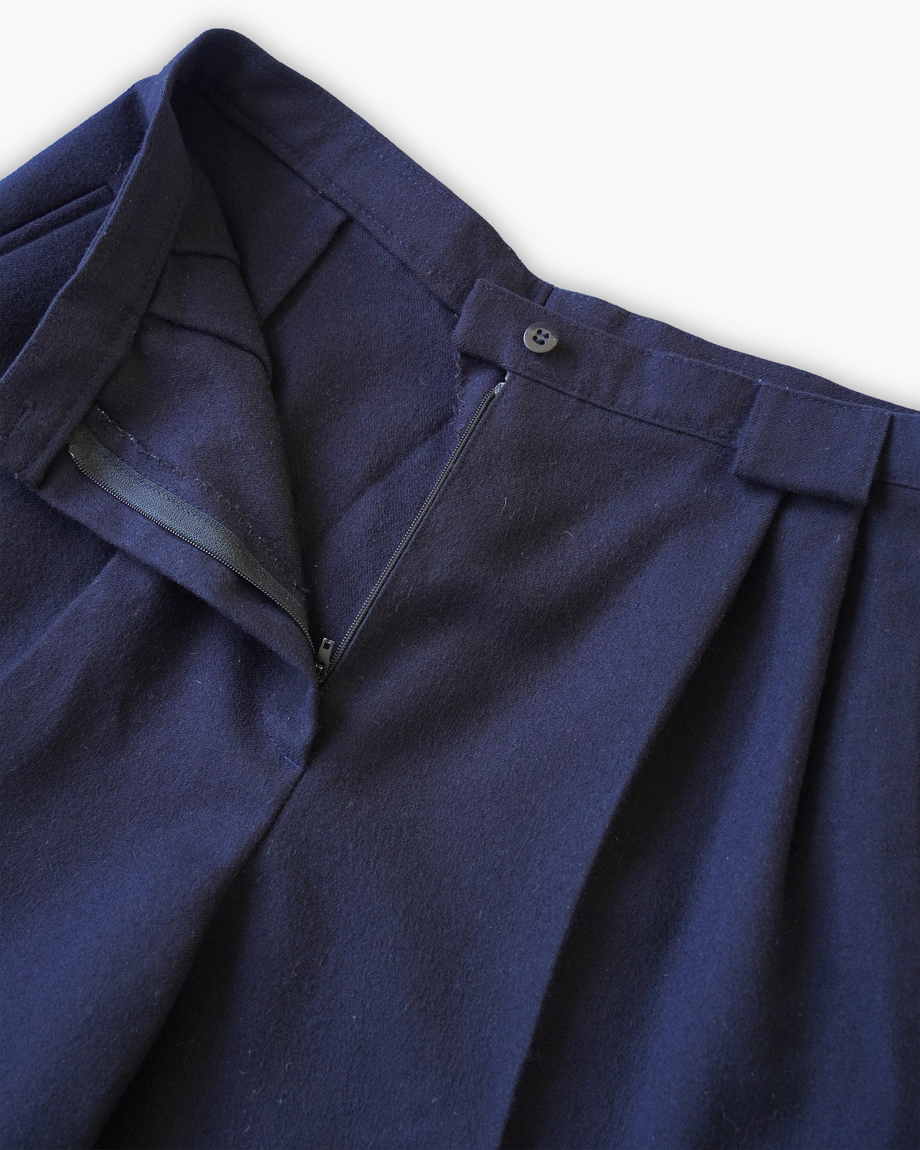 Wide Wool Shorts - Navy