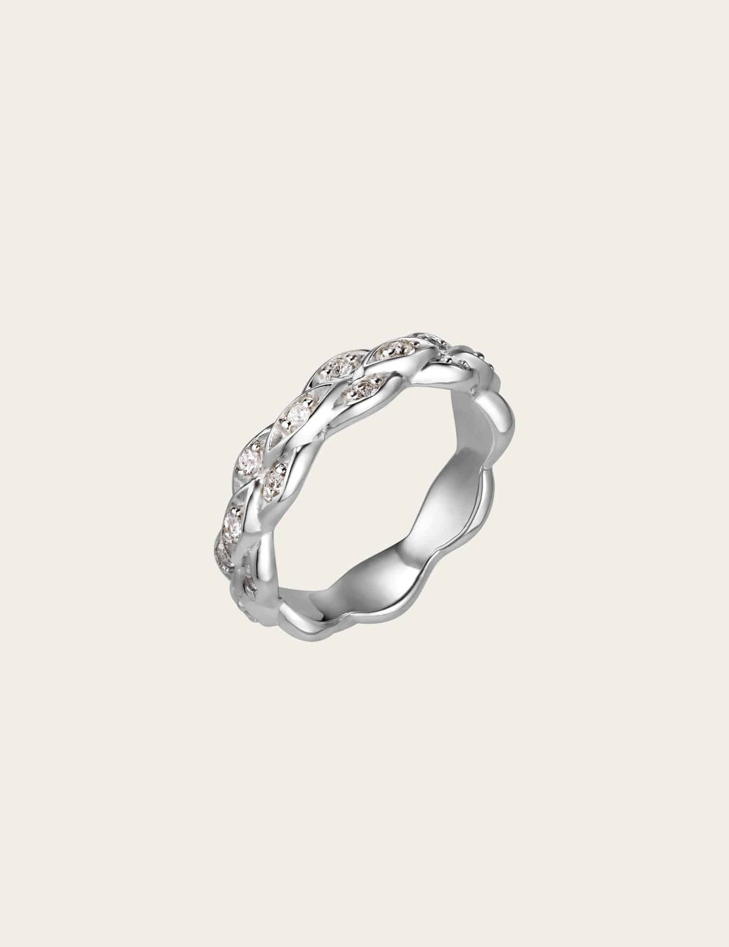 "Isabella Etou" White Sapphire Modern Wave Thin Ring