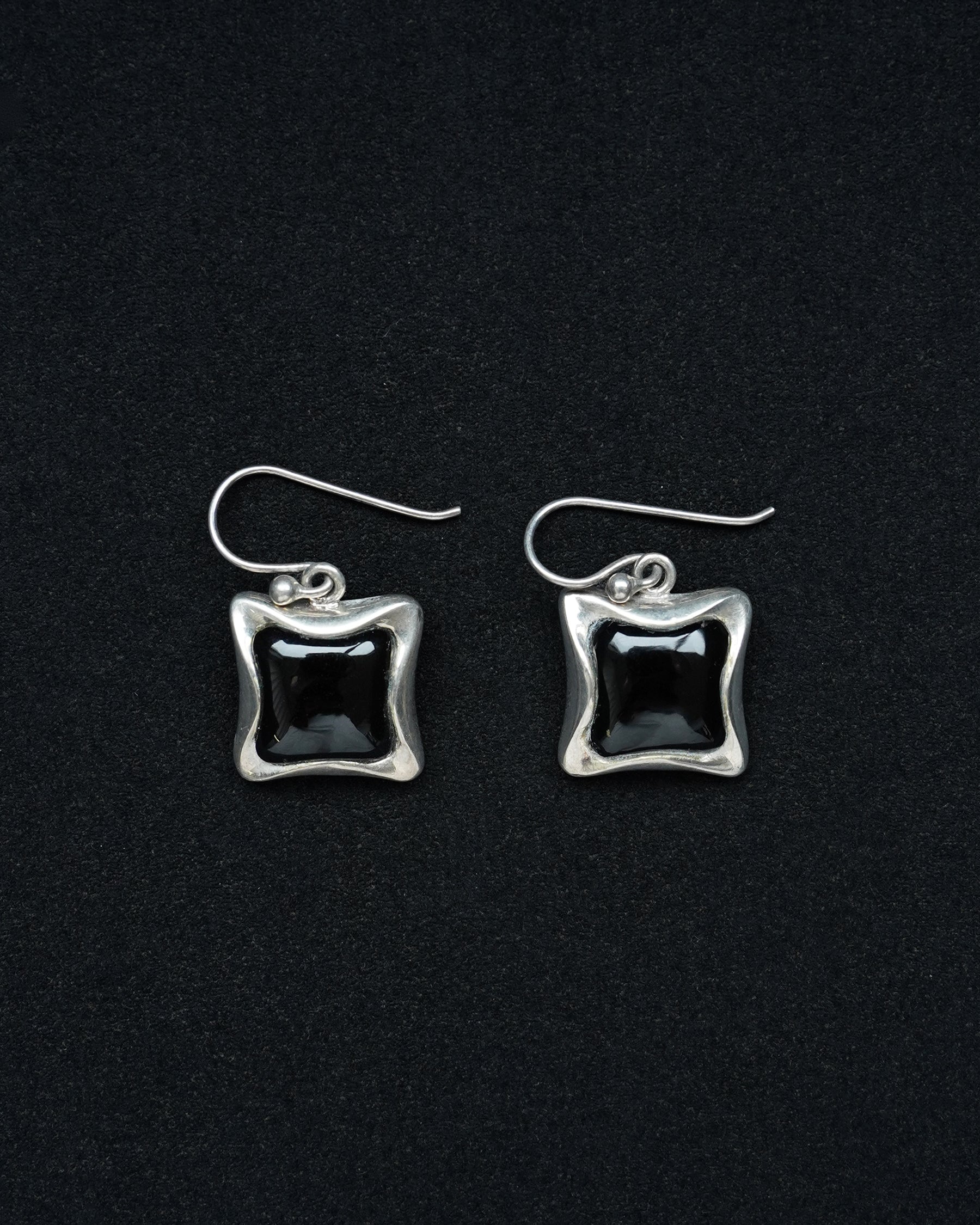 Silver Black Onyx Square Earrings (SVE-26023)