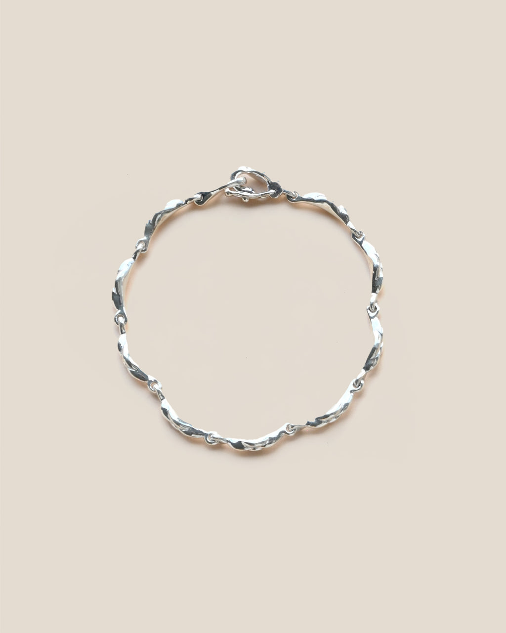 "Isabella Etou" Modern Wave Link Bracelet