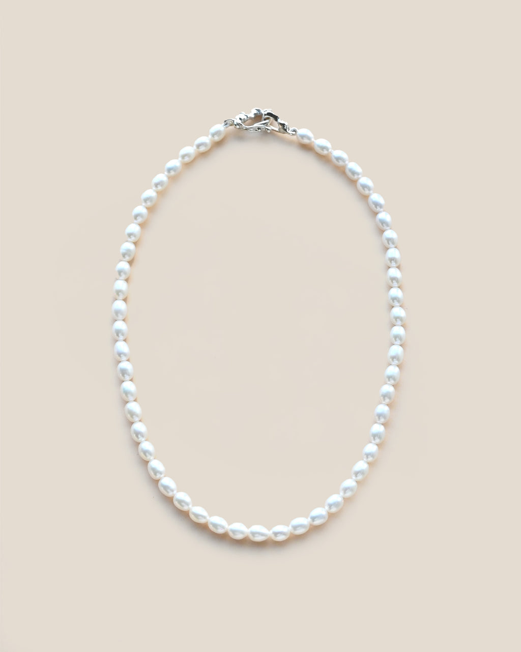 "Isabella Etou" Classic Egg Pearl Necklace