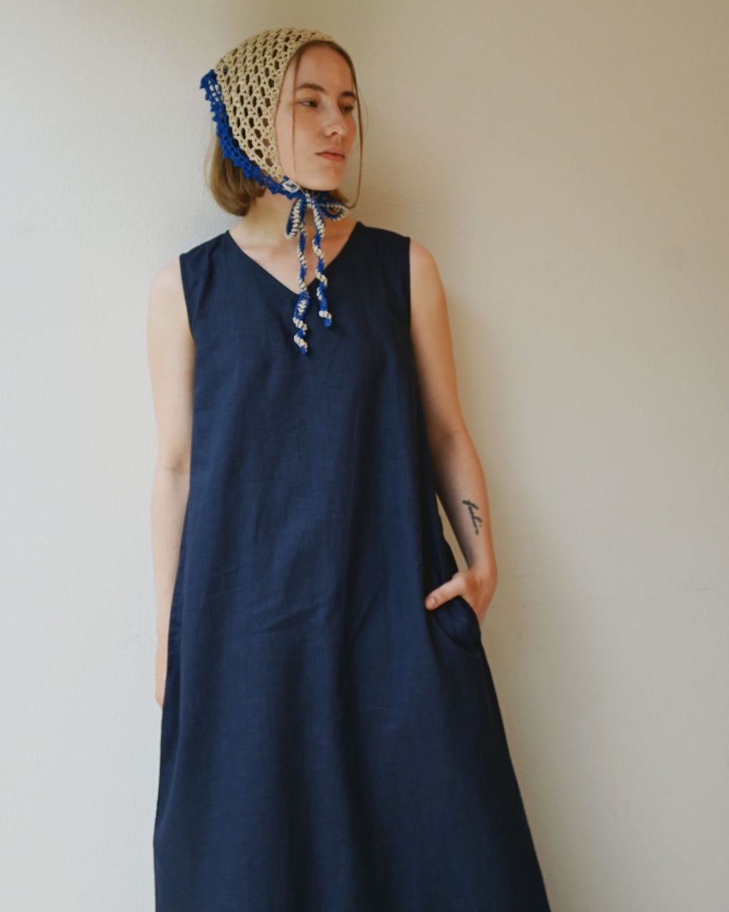 404 Linen V-neck Long Dress - Navy