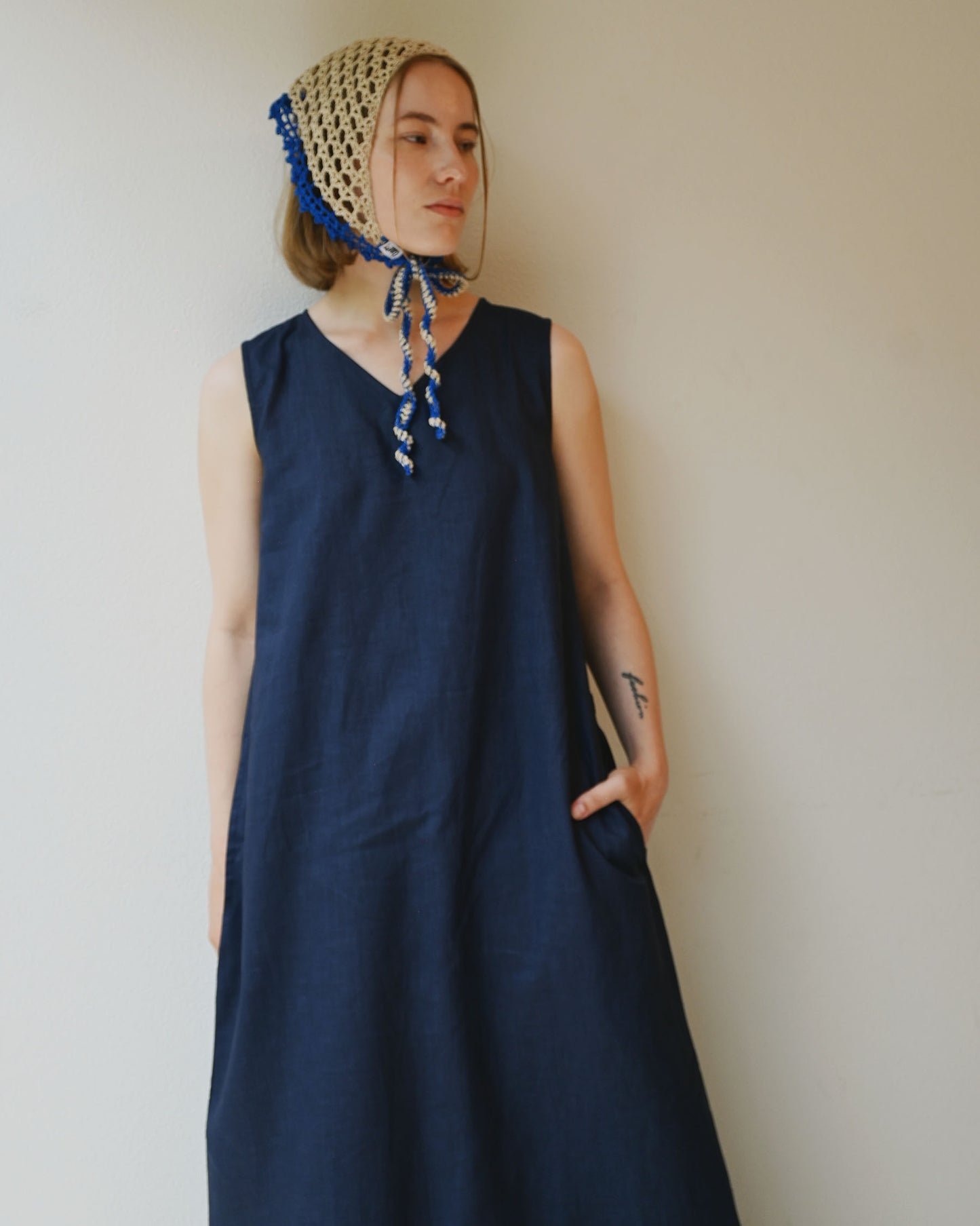 404 Linen V-neck Long Dress - Navy