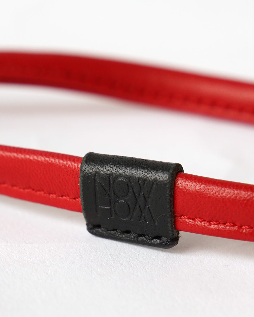 "NOWHOW" Key String M - Red
