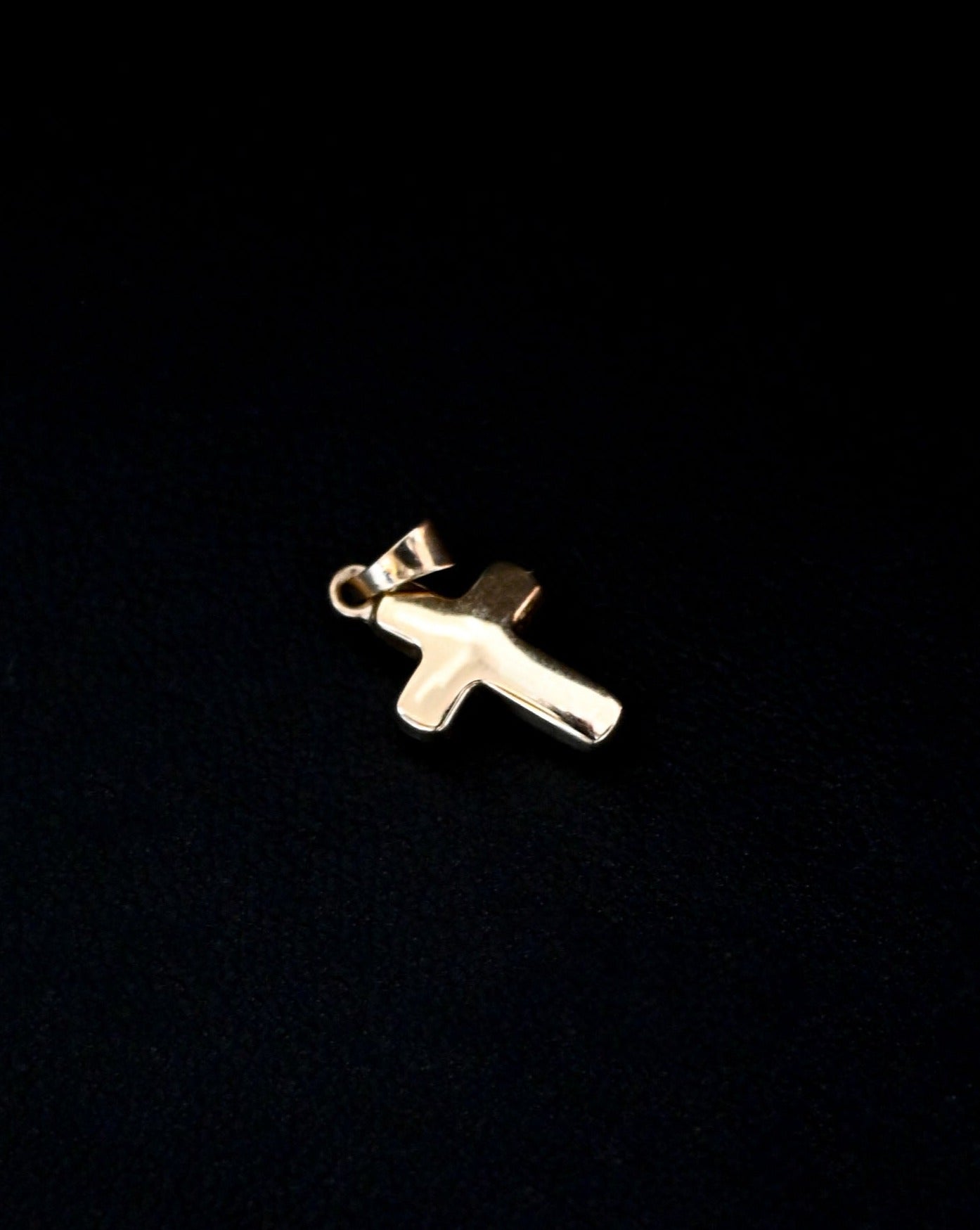 14K Charm - Cross