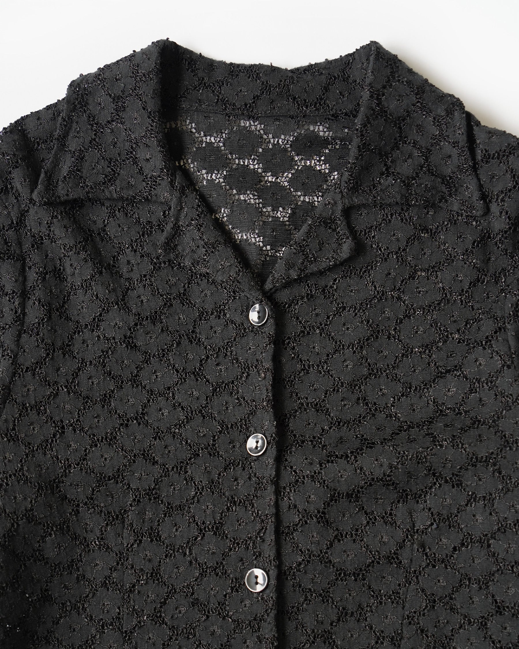 Sheer Floral Pattern Lace Shirt