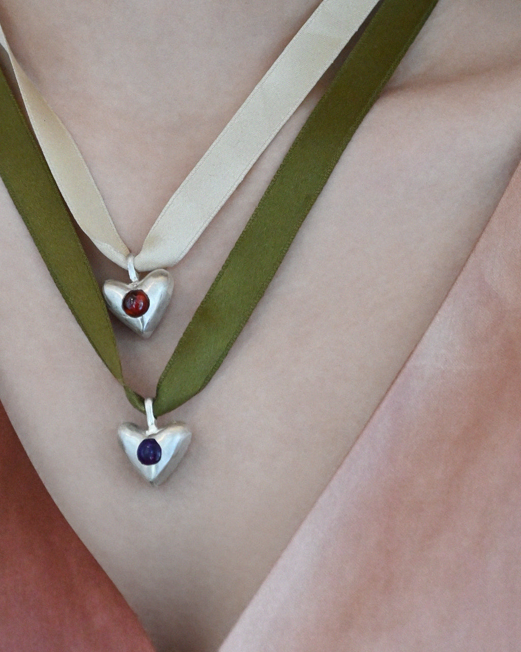 "Dunton Ellerkamp" Heart Motif Necklace w/ Garnet