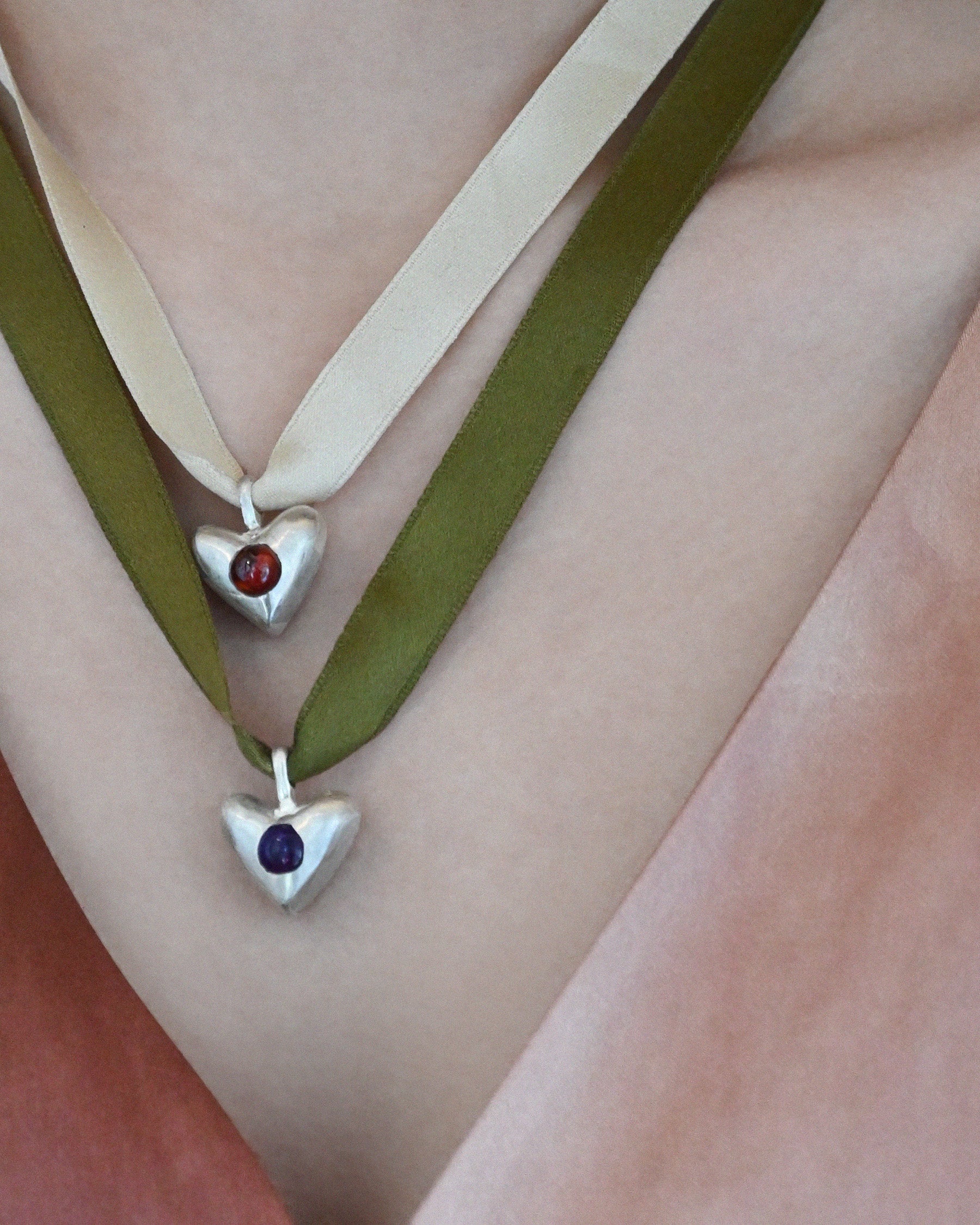 "Dunton Ellerkamp" Heart Motif Necklace w/ Garnet