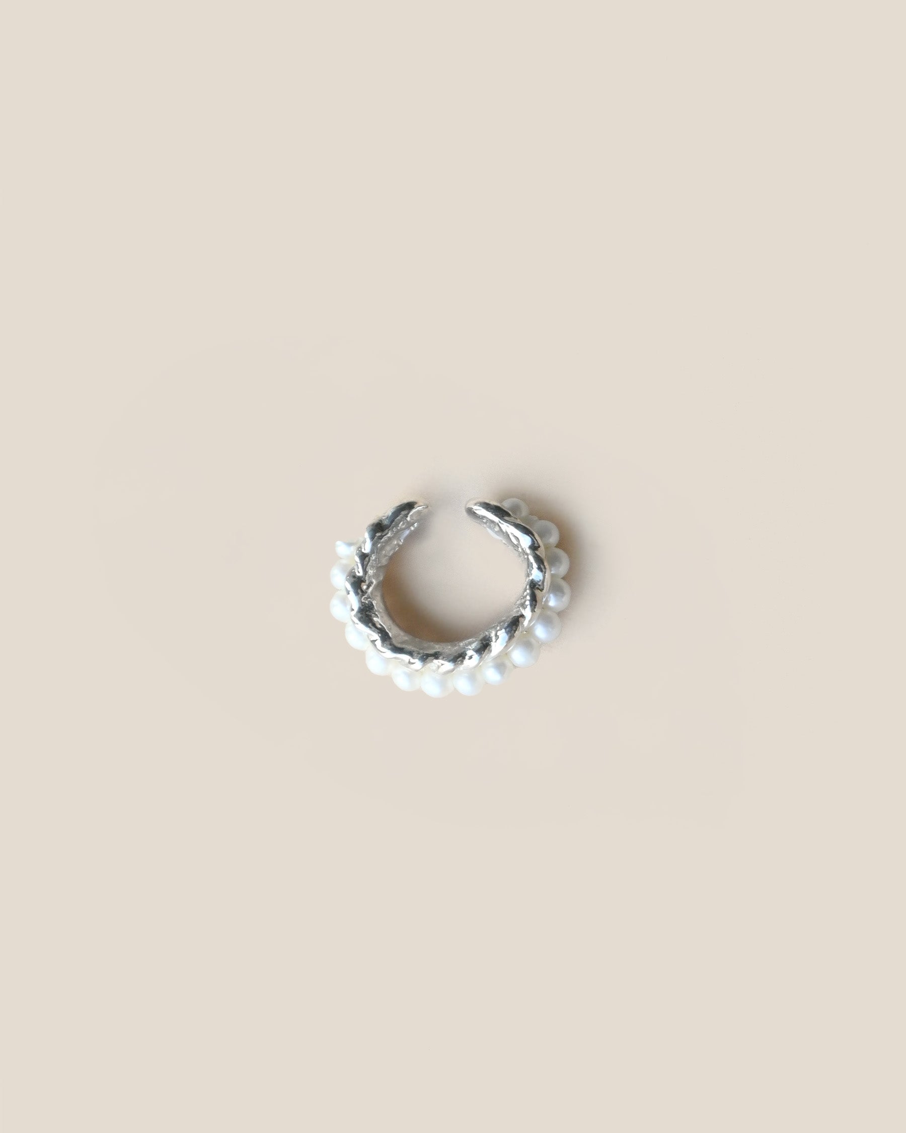 "Isabella Etou" Tiny Pearl Earcuff