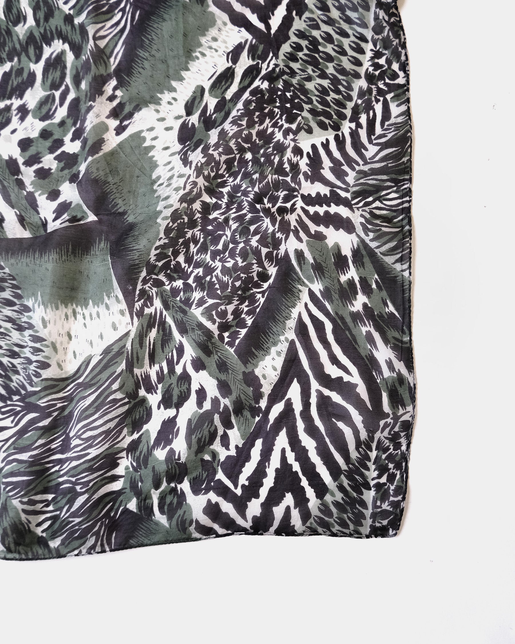 100％ Silk Printed Scarf Made In India