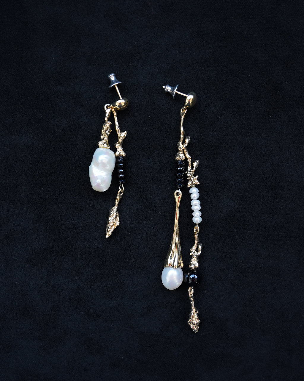 "Isabella Etou" Leaf Object Mixed Earrings - Long