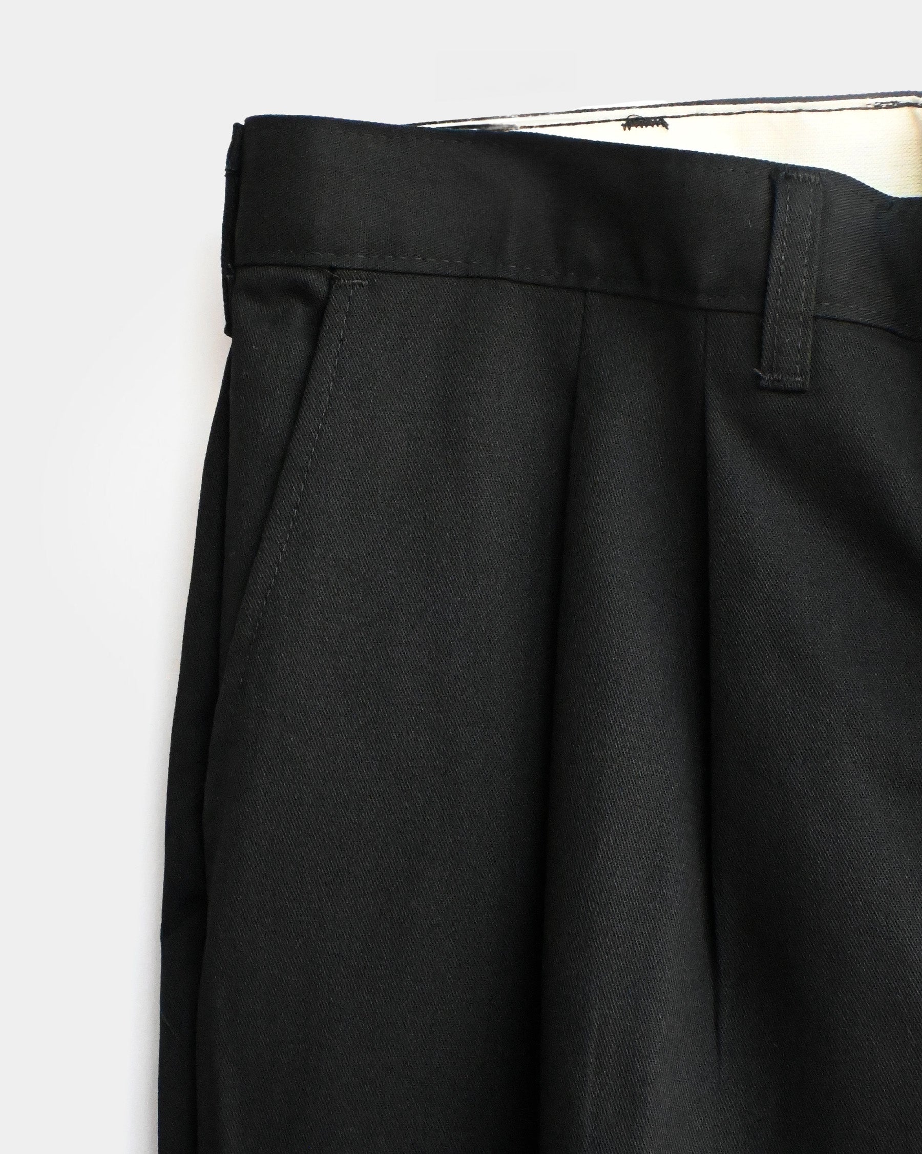 UNIVERSAL Front Tucked Trousers