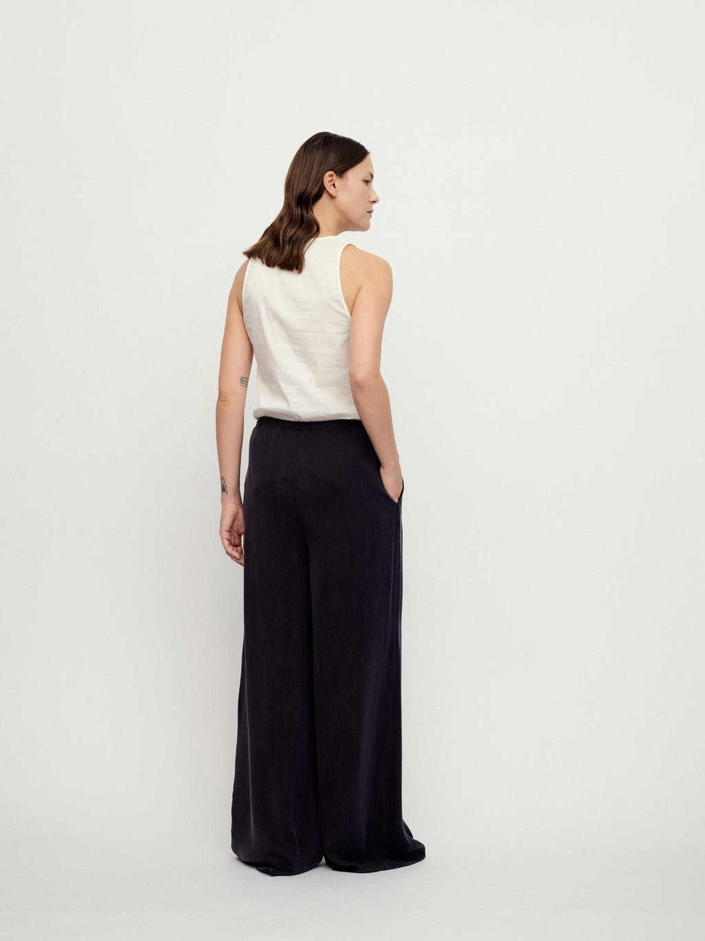"RUOHAN" MIDNIGHT ROUNGE TROUSERS