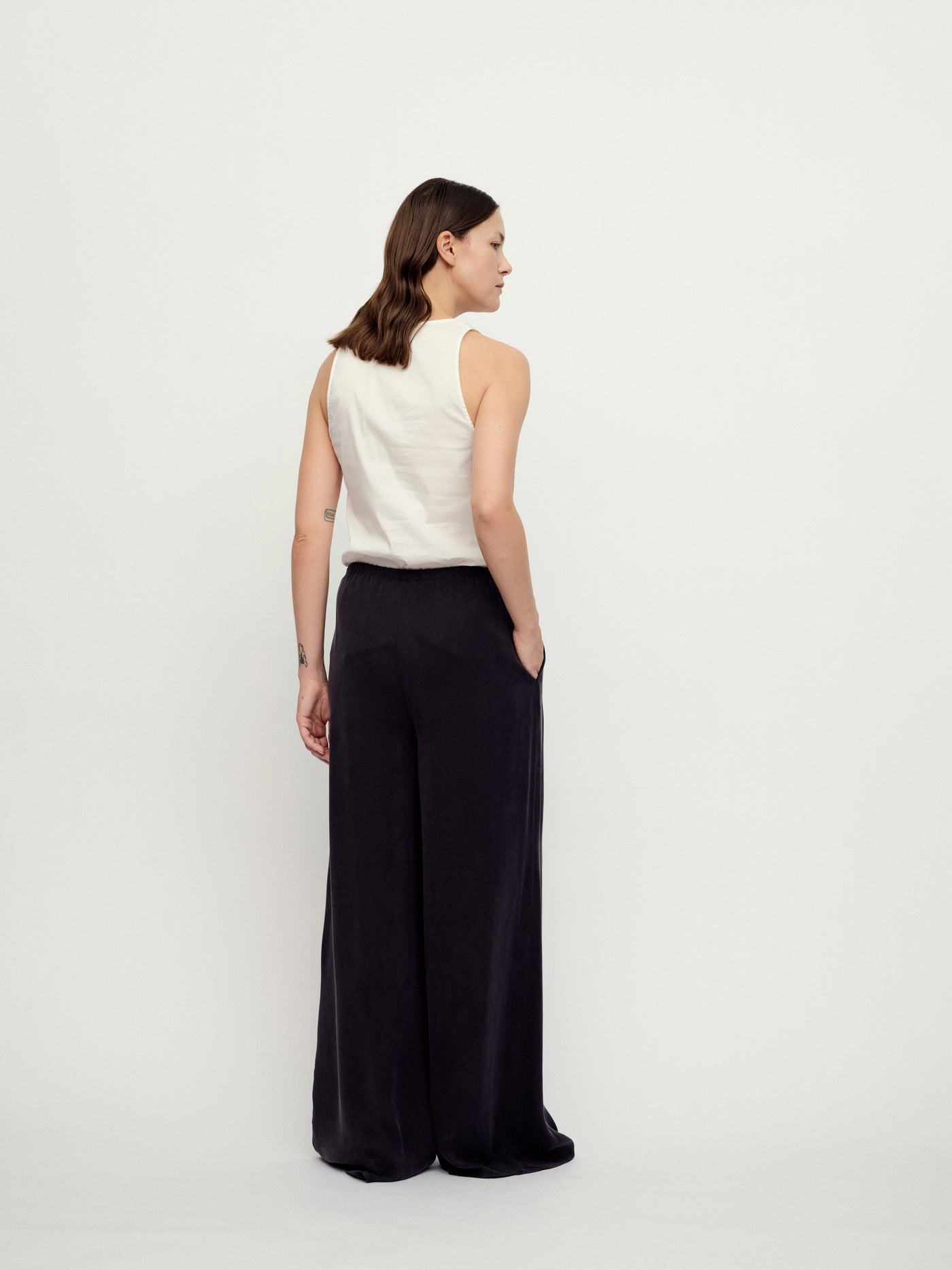 "RUOHAN" MIDNIGHT ROUNGE TROUSERS