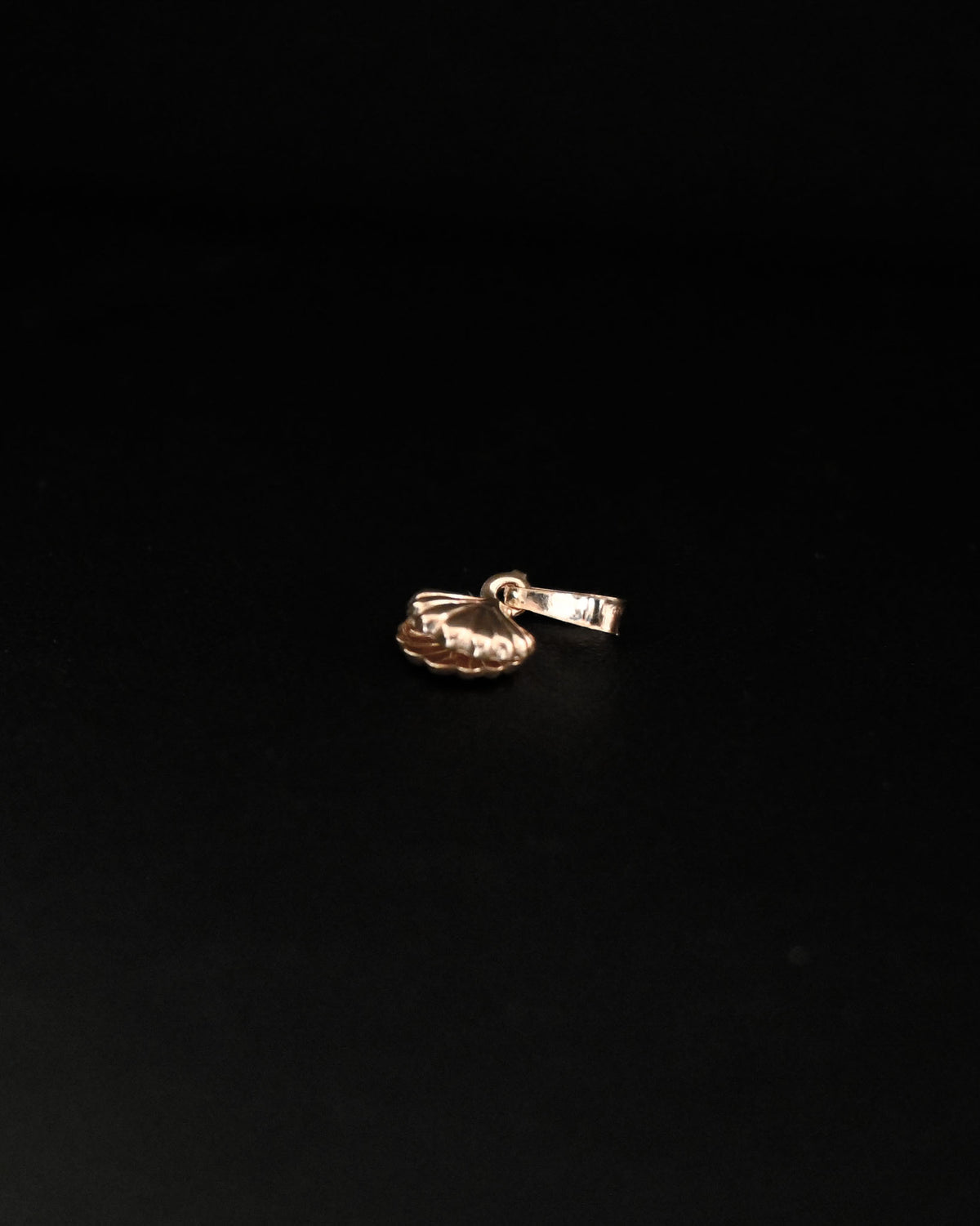 14K Charm - Shell