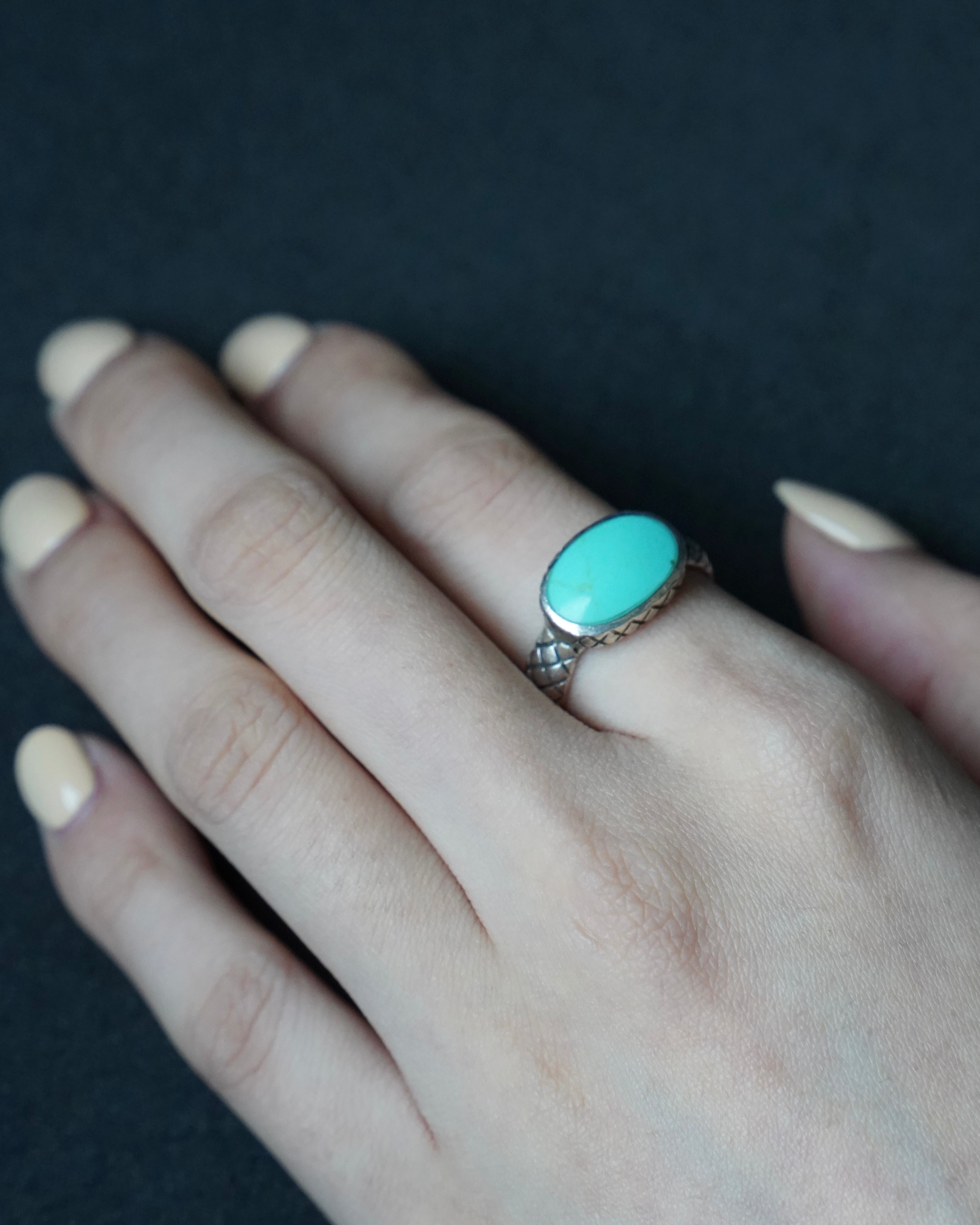 Oval Turquoise Ring (SVR25035)