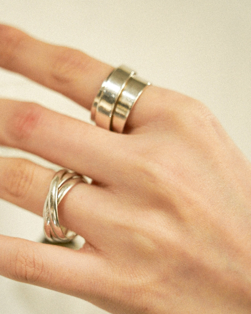 Trinity Engraved Ring – Love, Faith & Hope (SVR25025)