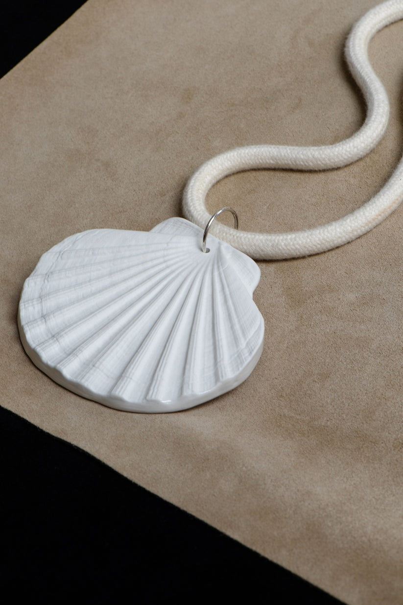 Porcelain Shell Amulet 07