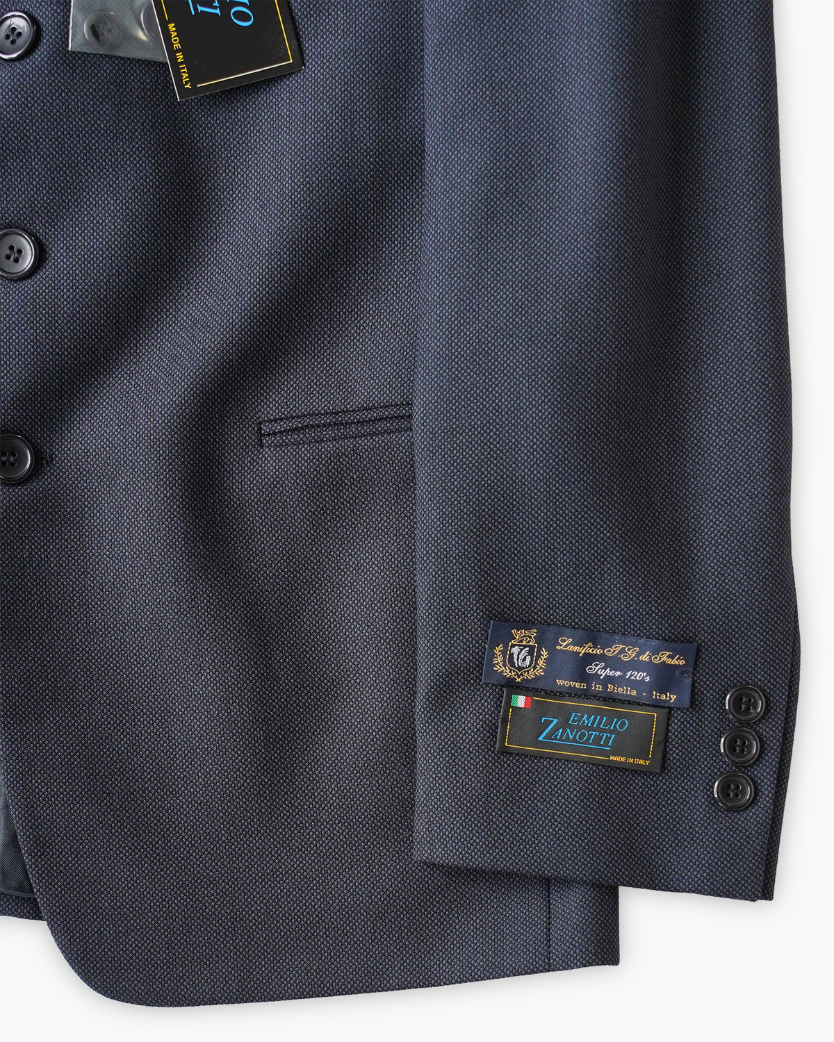European Tailored Set