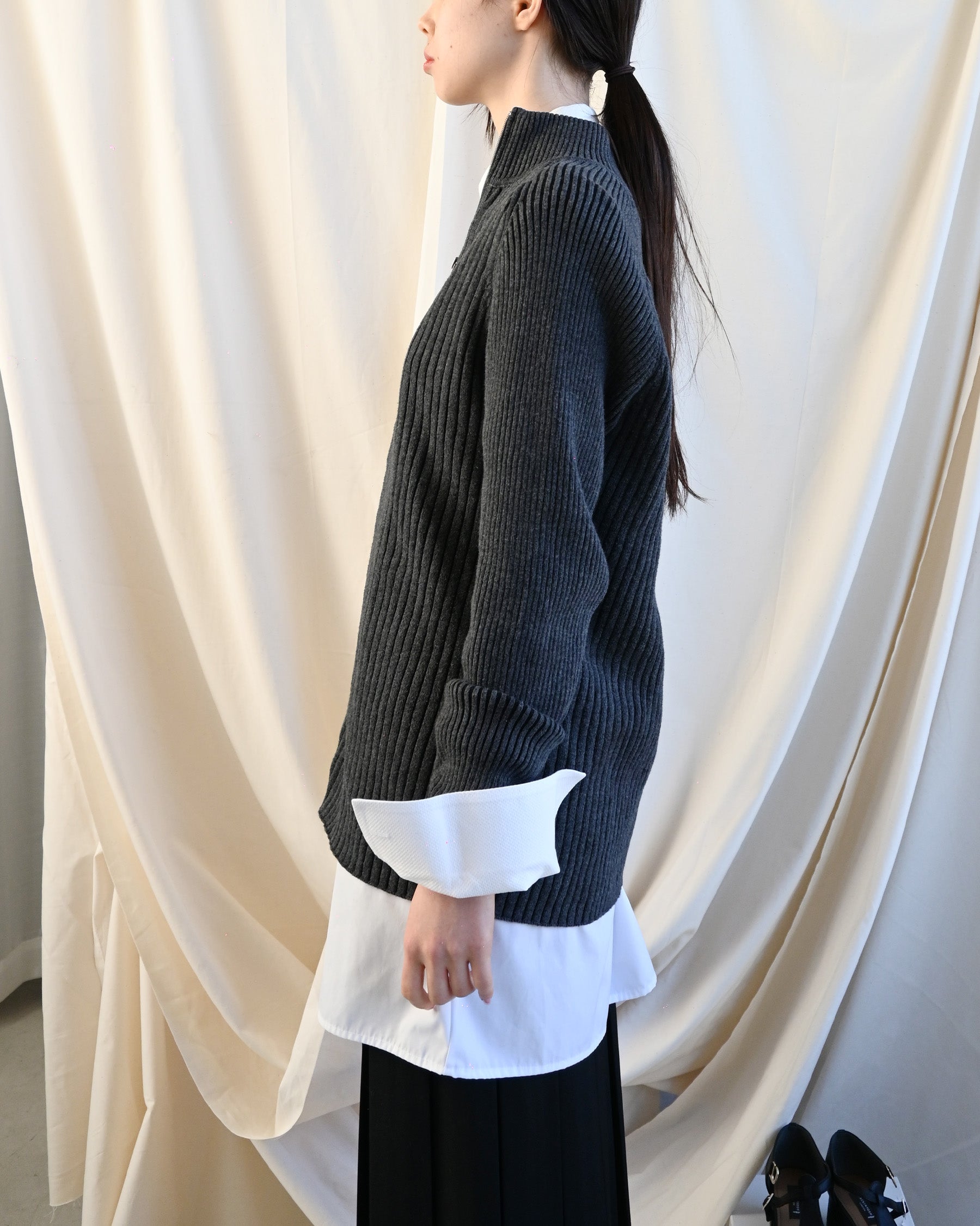 Ribbed Zip-Up Gray Sweater - DKNY