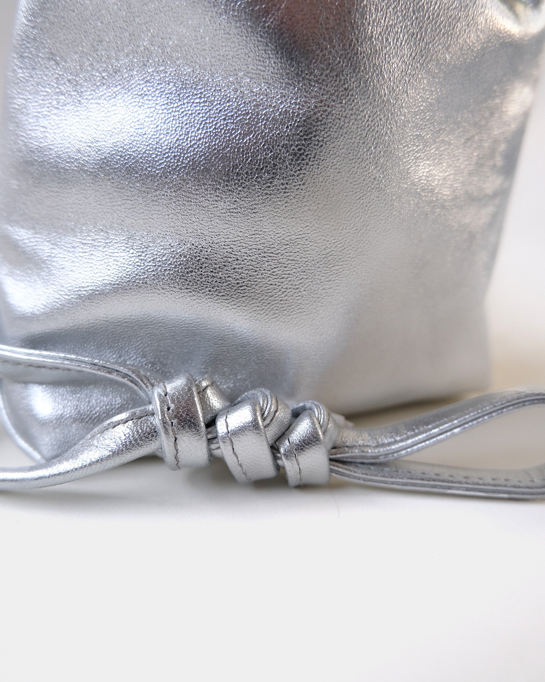 NOWHOW × 404 "CHUCKchen" - Silver