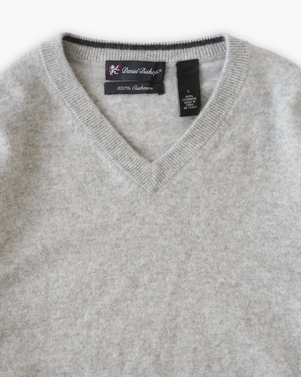 100% Cashmere V-Neck Knit Sweater