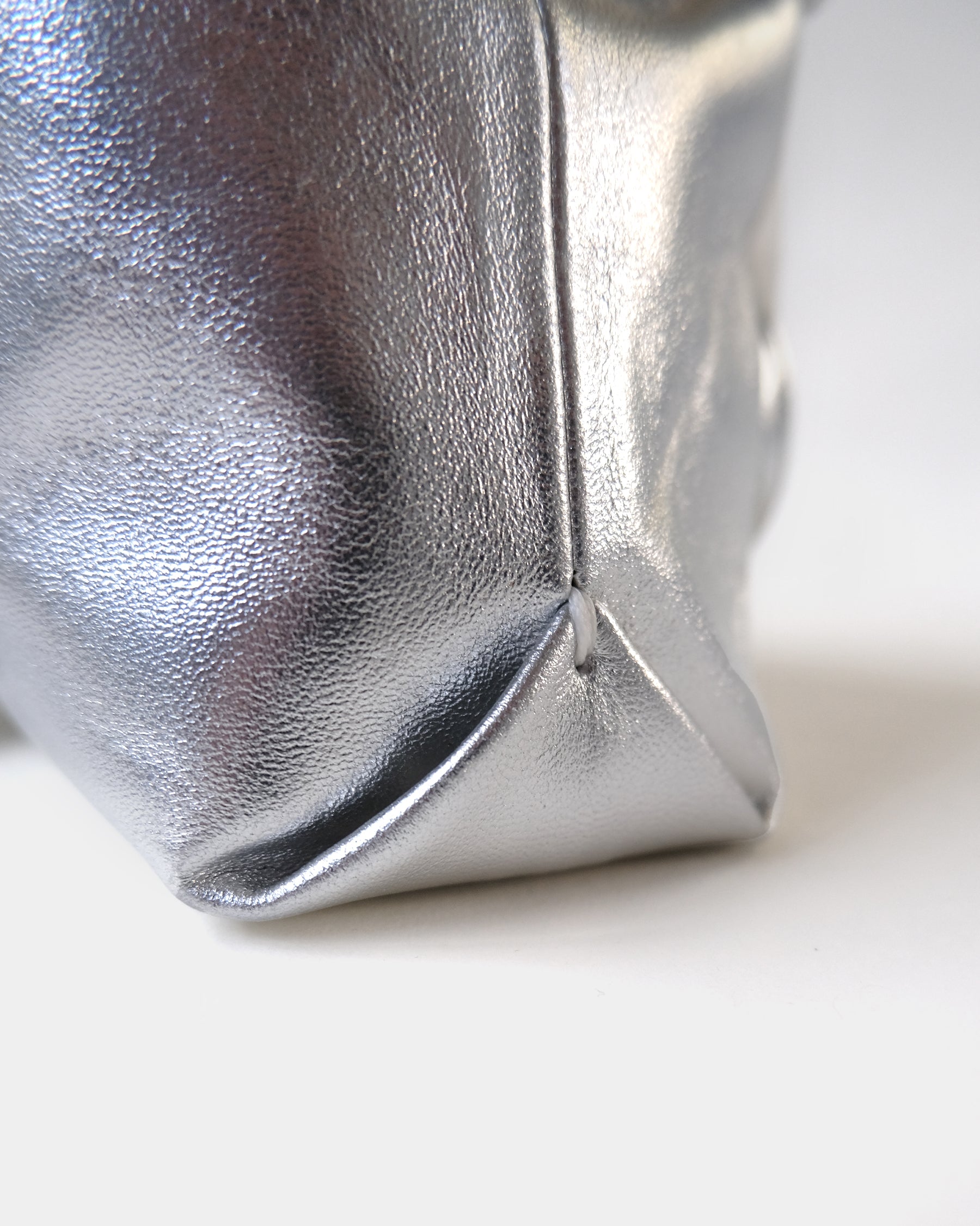 NOWHOW × 404 "CHUCKchen" - Silver