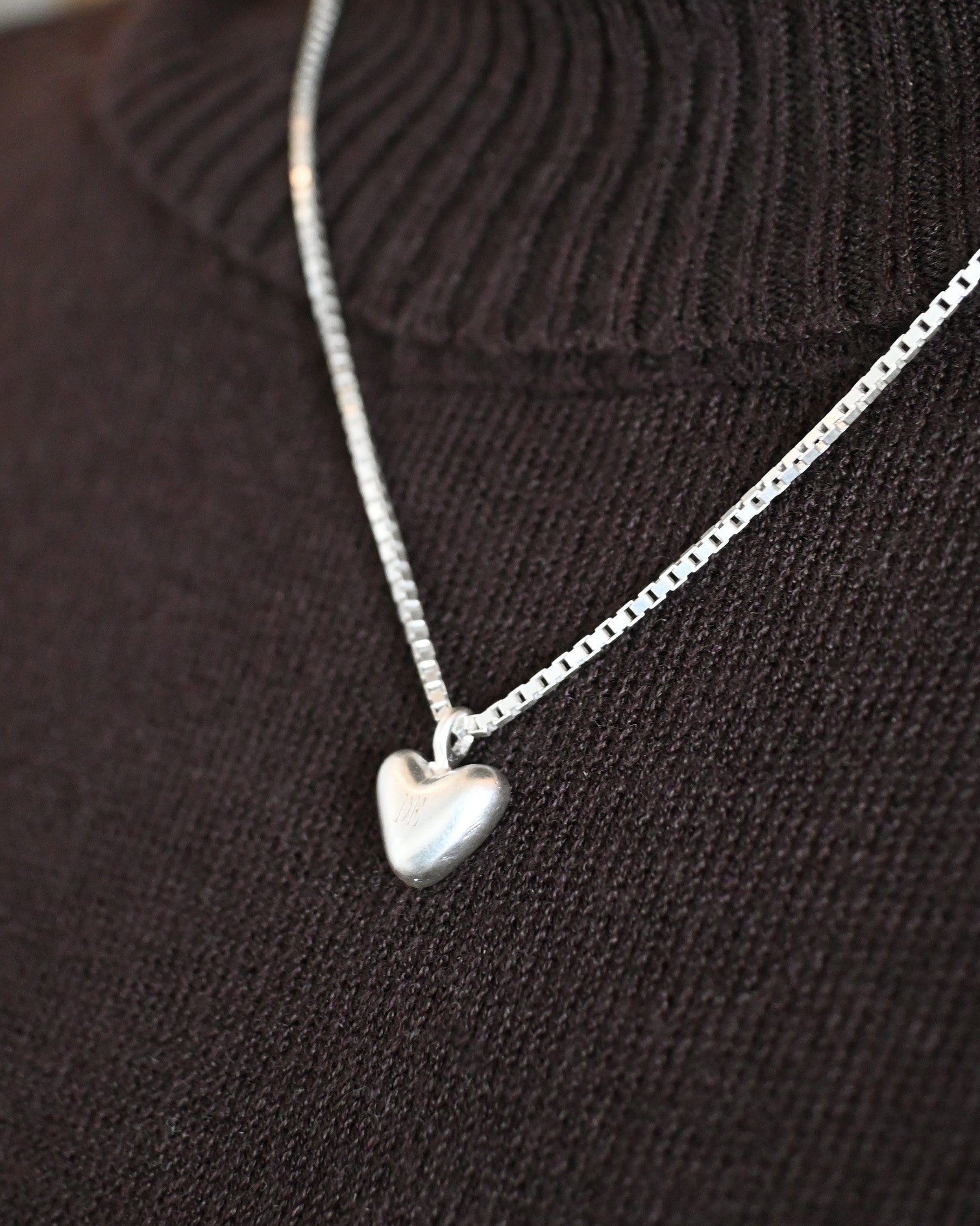 "Dunton Ellerkamp" Heart Motif Necklace w/ Box Chain