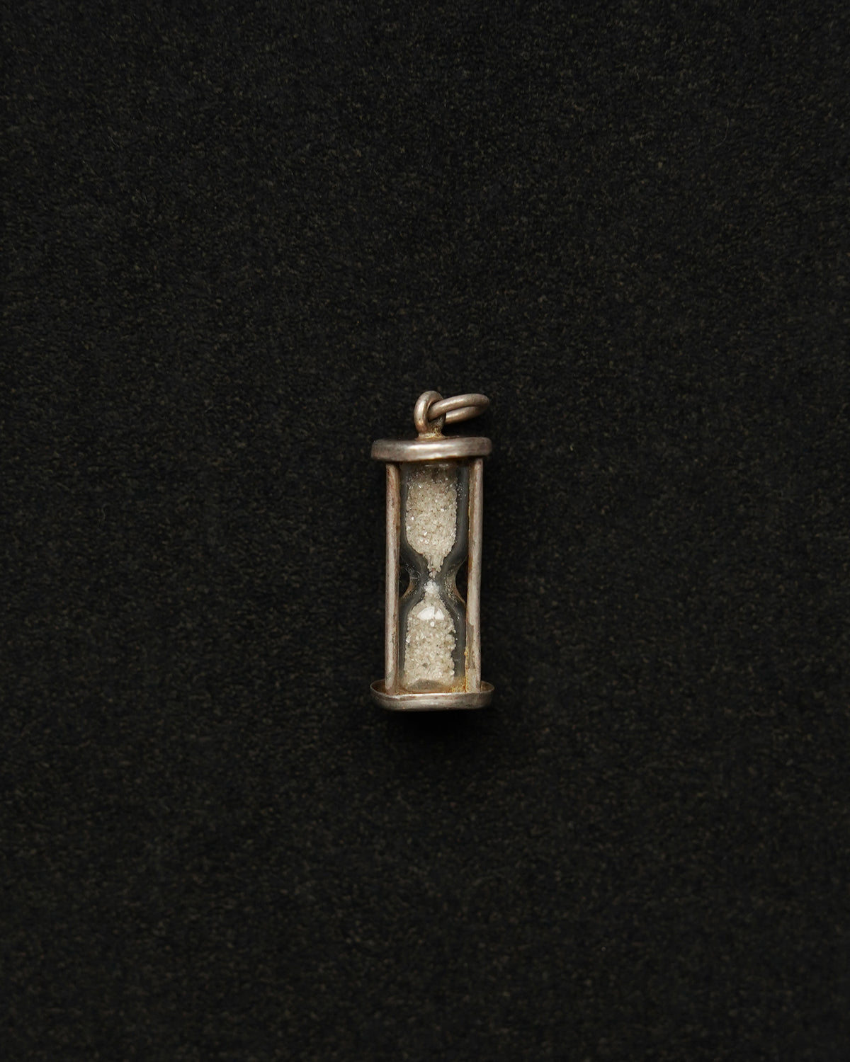 Silver Hourglass Charm (SVNL-26042)