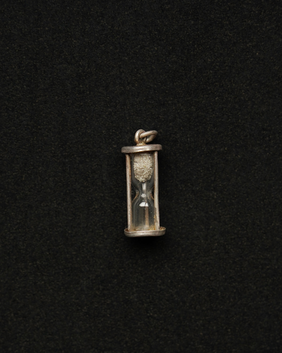 Silver Hourglass Charm (SVNL-26042)