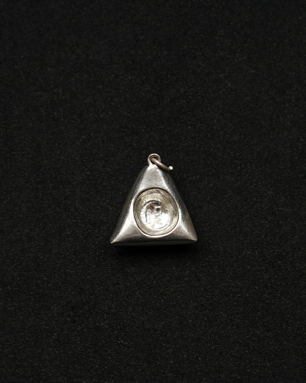 Silver Pyramid Charm (SVNL26040-1)