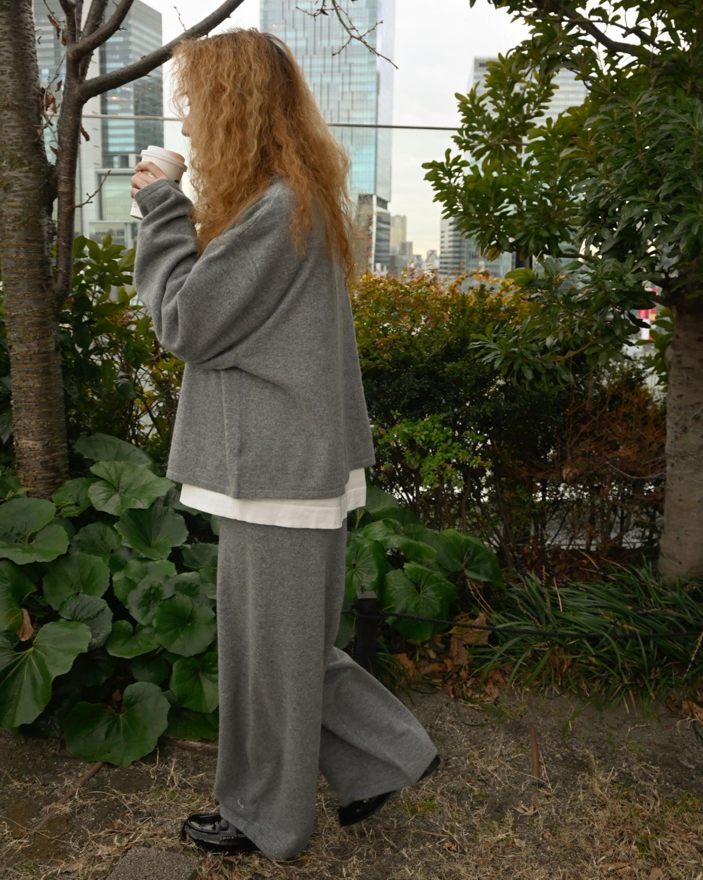 404 100% Cashmere Loose Sweater - Gray