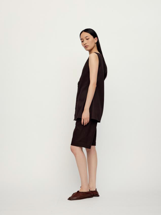 "RUOHAN" DEEP BROWN CLASSIC SHORTS