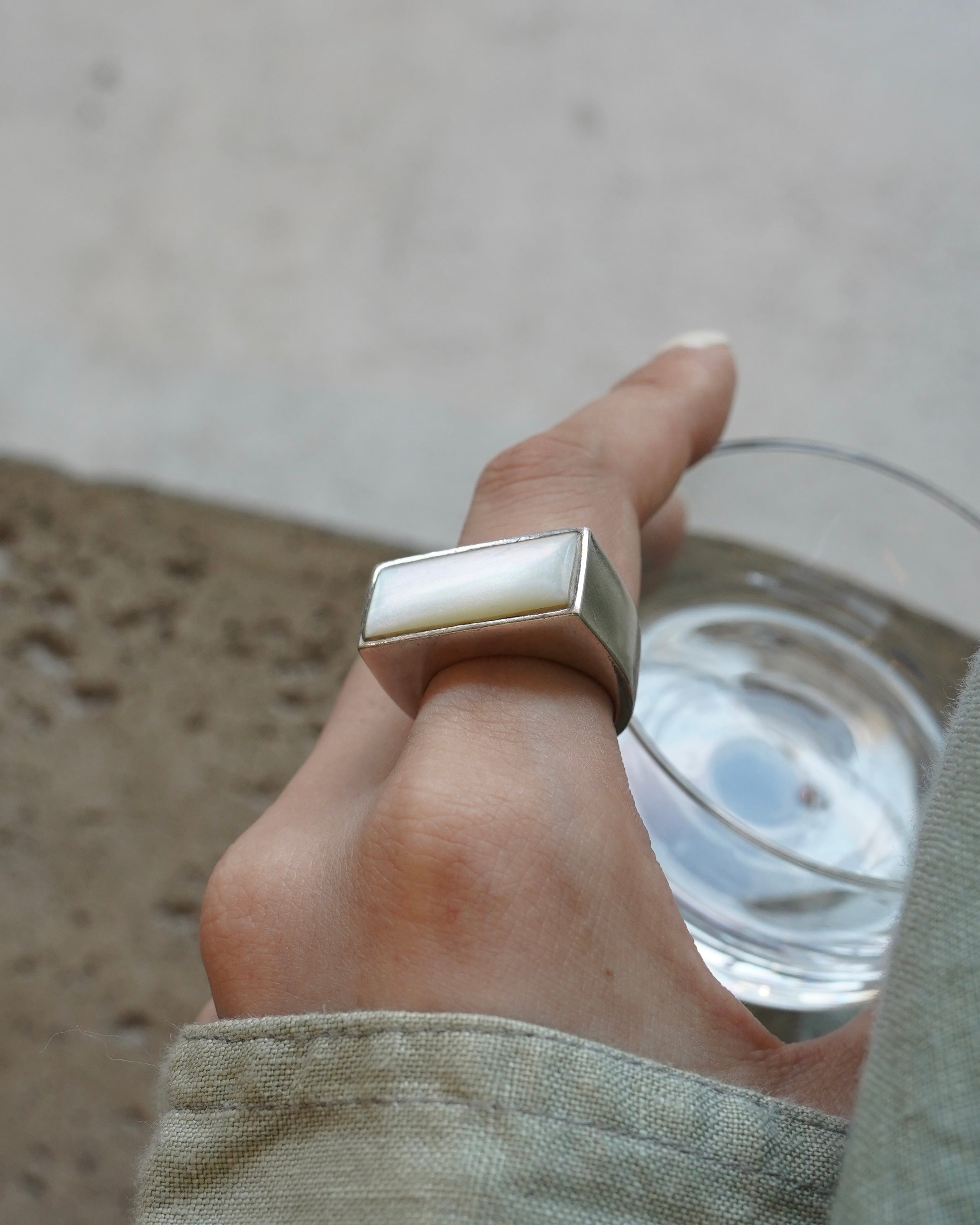 Mother of Pearl Signet Ring (SVR-26035)